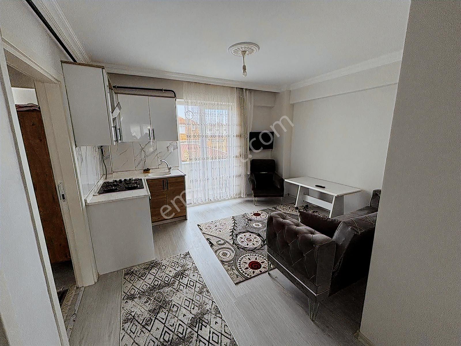 Eşyalı İskanlı Kiracılı 3.kat 1+1 Satılık Daire