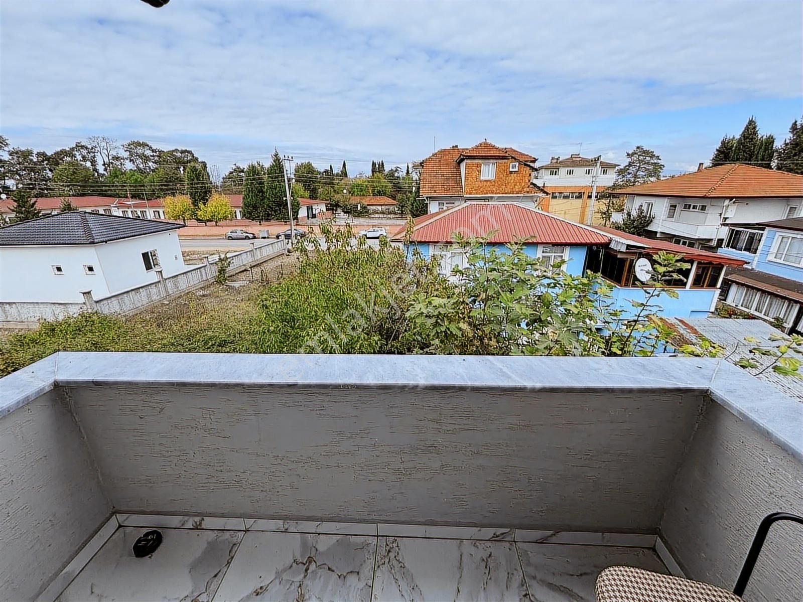 Eşyalı İskanlı Kiracılı 3.kat 1+1 Satılık Daire - Görsel 8