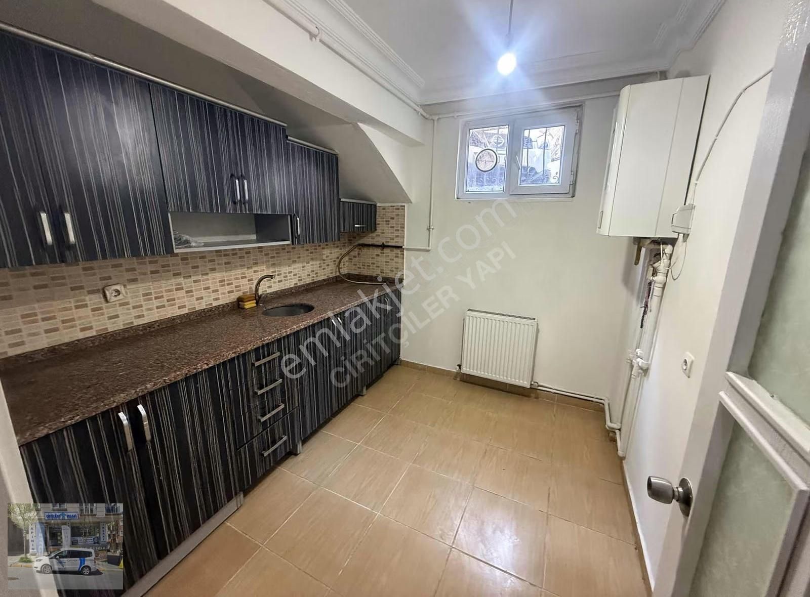 Temiz Aileye Uygun Kiralık Geniş 2+1 Daire - Görsel 3