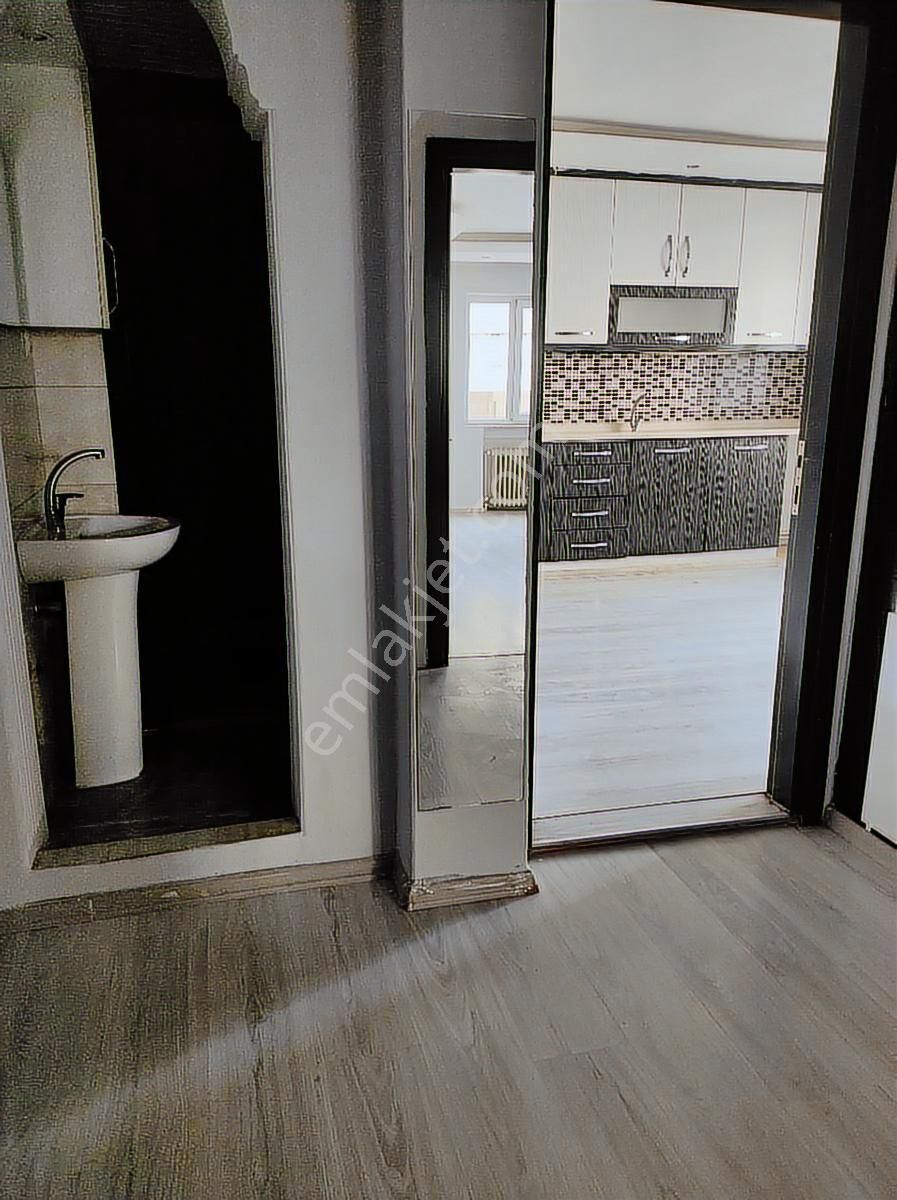 Çaybaşında 3+1 Kiralık Daire - Görsel 8