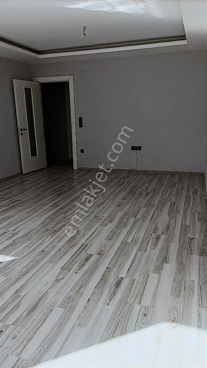 Kuşadası Ege Mh Nezih Site İçerisinde 3+1.kapalı Mutfaklı,kirlk - Görsel 26