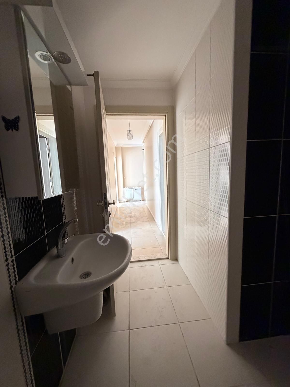 Yüksel Emlaktan İstasyon Mahallesi Park Hayat Hastanesi Karşısında Kiralık Daire - Görsel 19