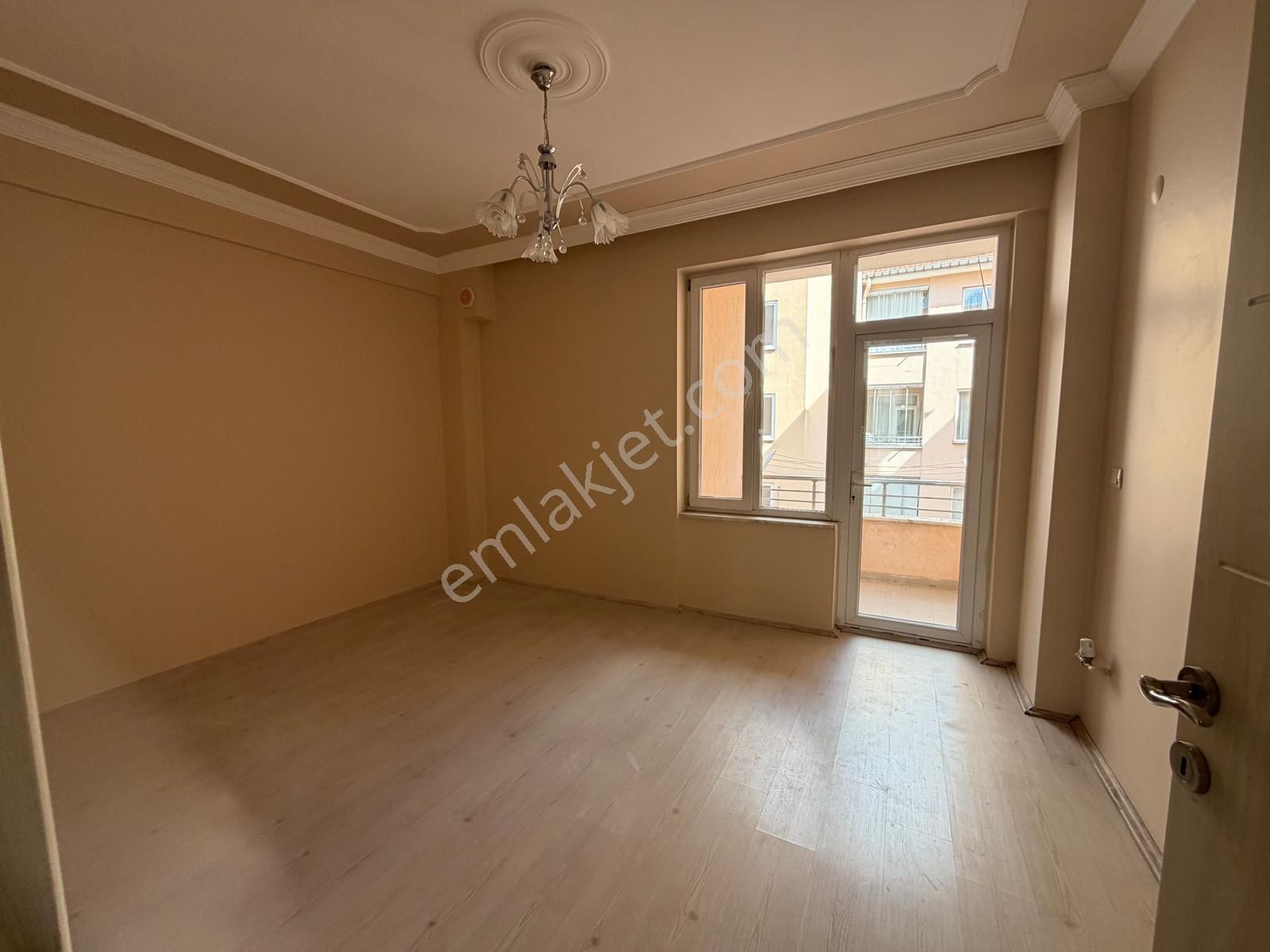 Yüksel Emlaktan İstasyon Mahallesi Park Hayat Hastanesi Karşısında Kiralık Daire - Görsel 10