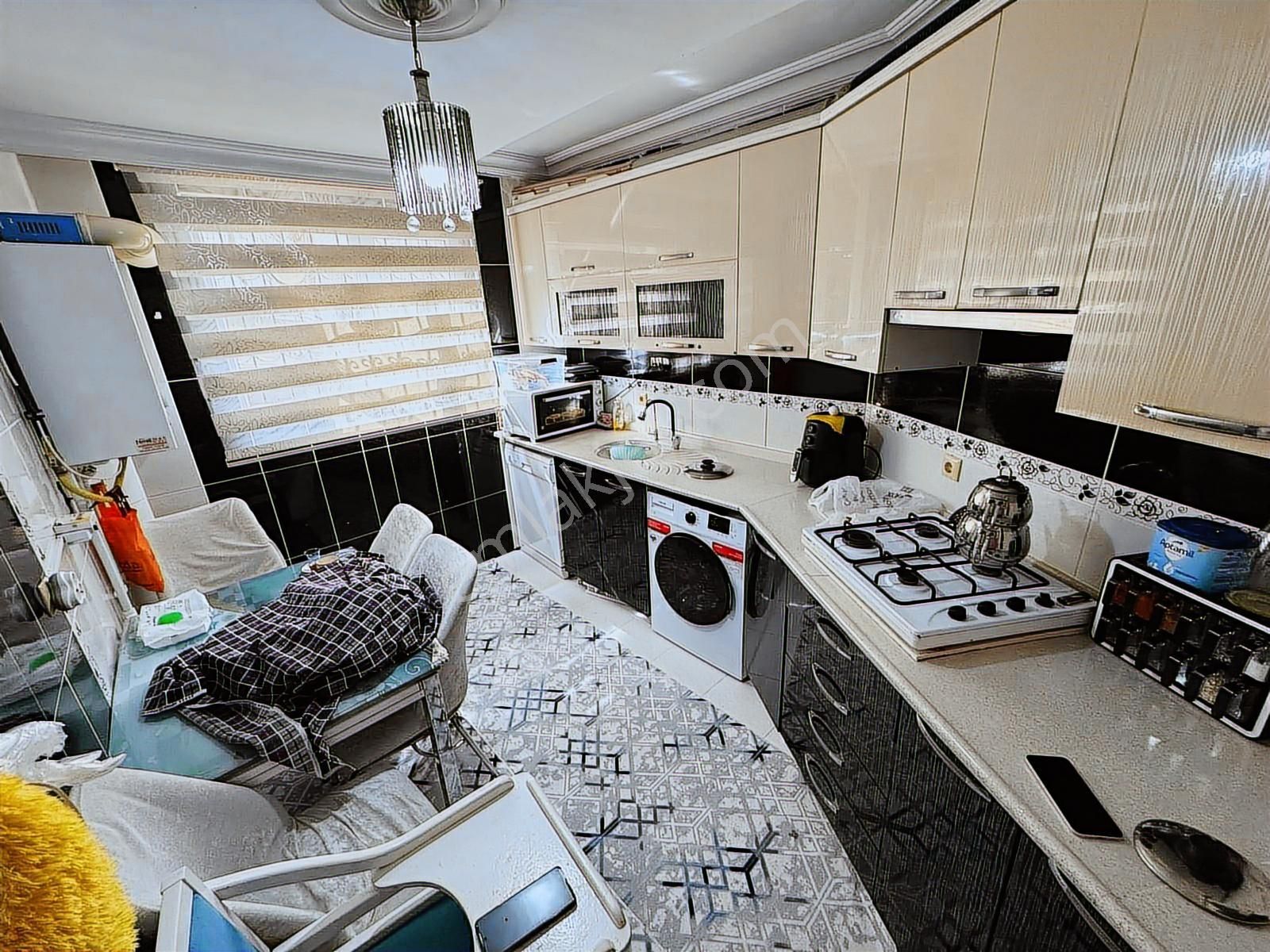 Atapark Da Giriş Kat 3+1 Masrafsız G-b Cephe Kredıye Uygun Daire