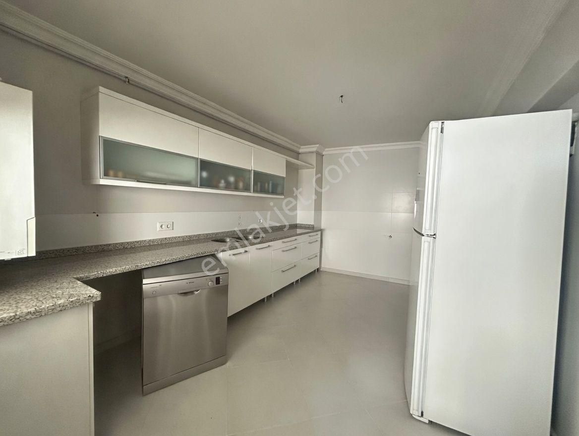 Taner'den Akpınar Mah'de 3+1 Orta Kat Çift Banyolu Asansörlü - Görsel 10