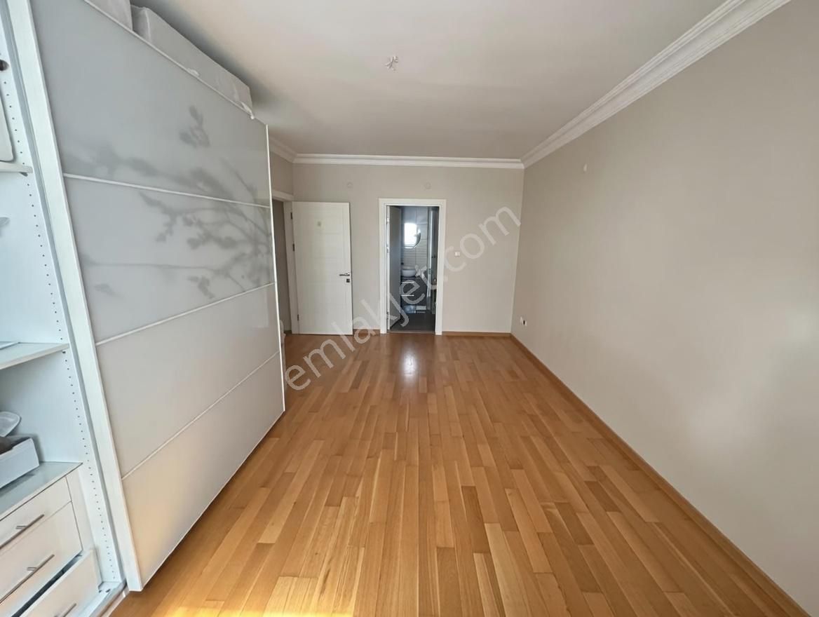 Taner'den Akpınar Mah'de 3+1 Orta Kat Çift Banyolu Asansörlü - Görsel 26