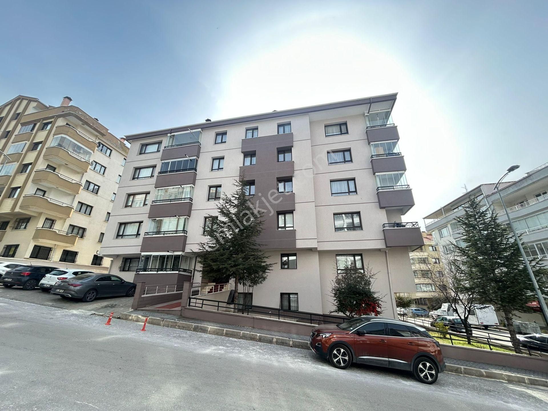 Taner'den Akpınar Mah'de 3+1 Orta Kat Çift Banyolu Asansörlü - Görsel 2