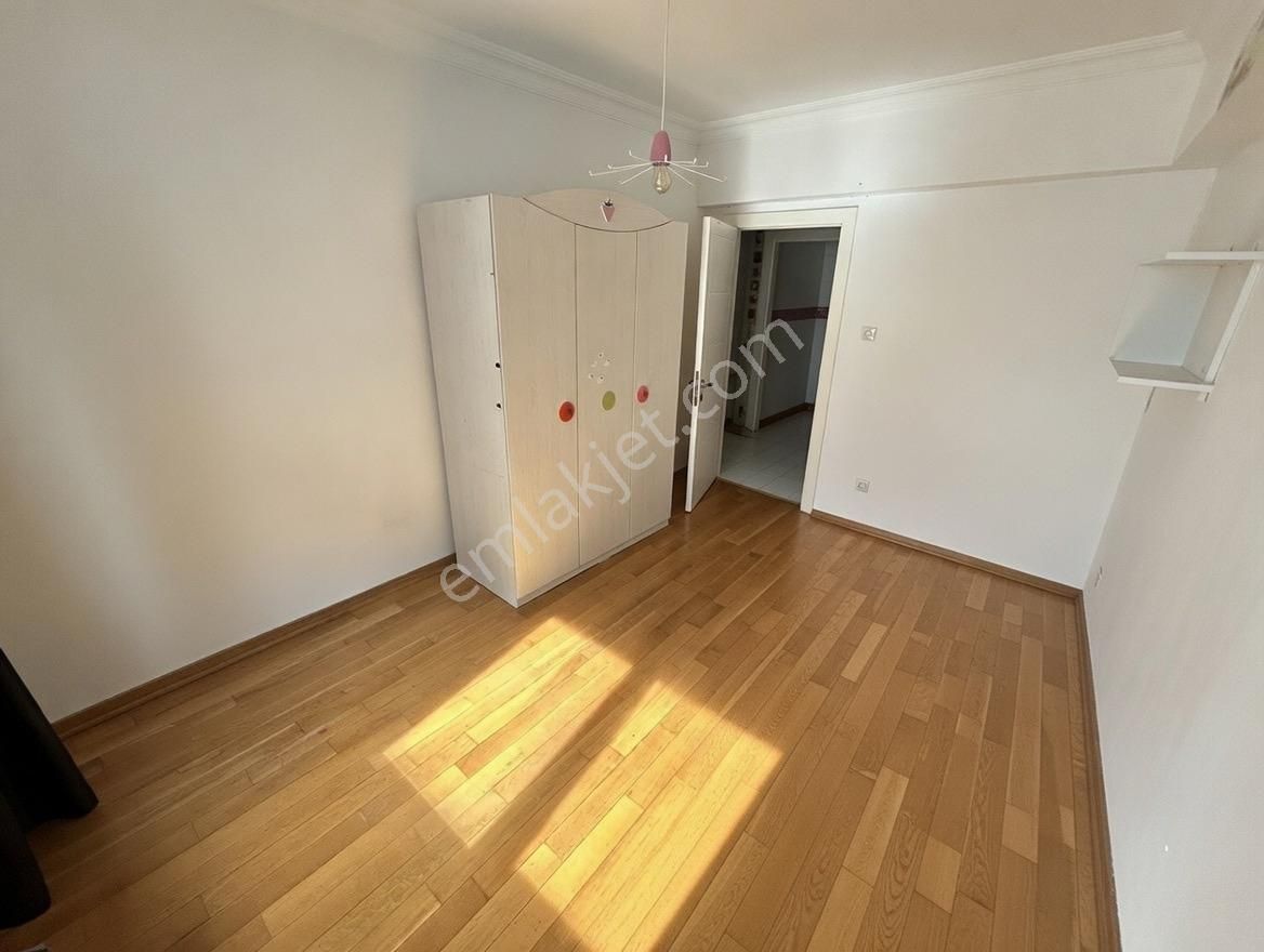 Taner'den Akpınar Mah'de 3+1 Orta Kat Çift Banyolu Asansörlü - Görsel 13