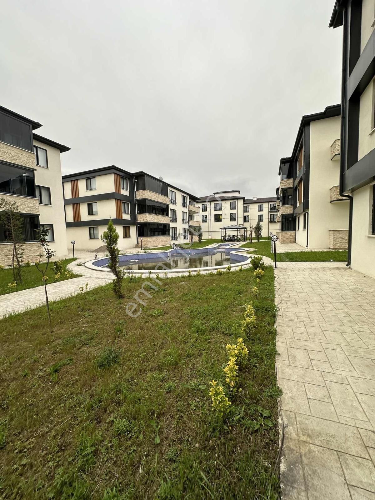 Aker Emlaktan Lüx Site İçerisinde Eşyalı 1+1 - Görsel 20