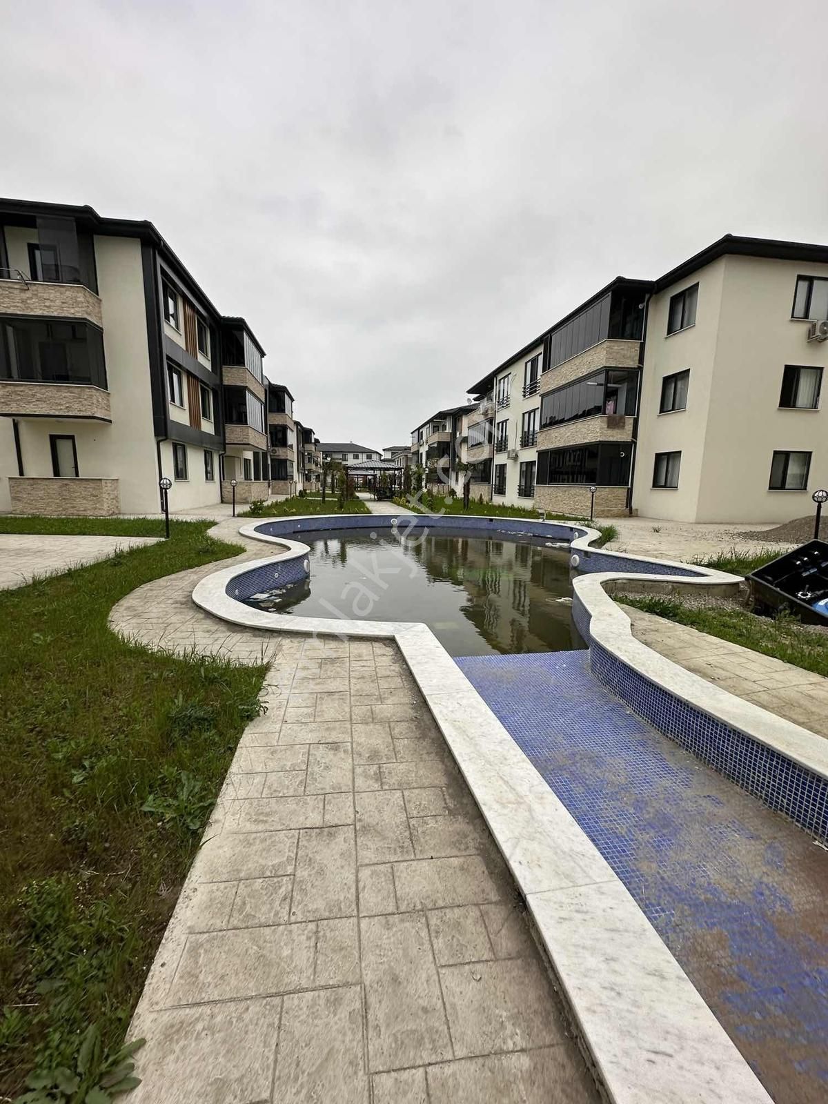 Aker Emlaktan Lüx Site İçerisinde Eşyalı 1+1 - Görsel 18