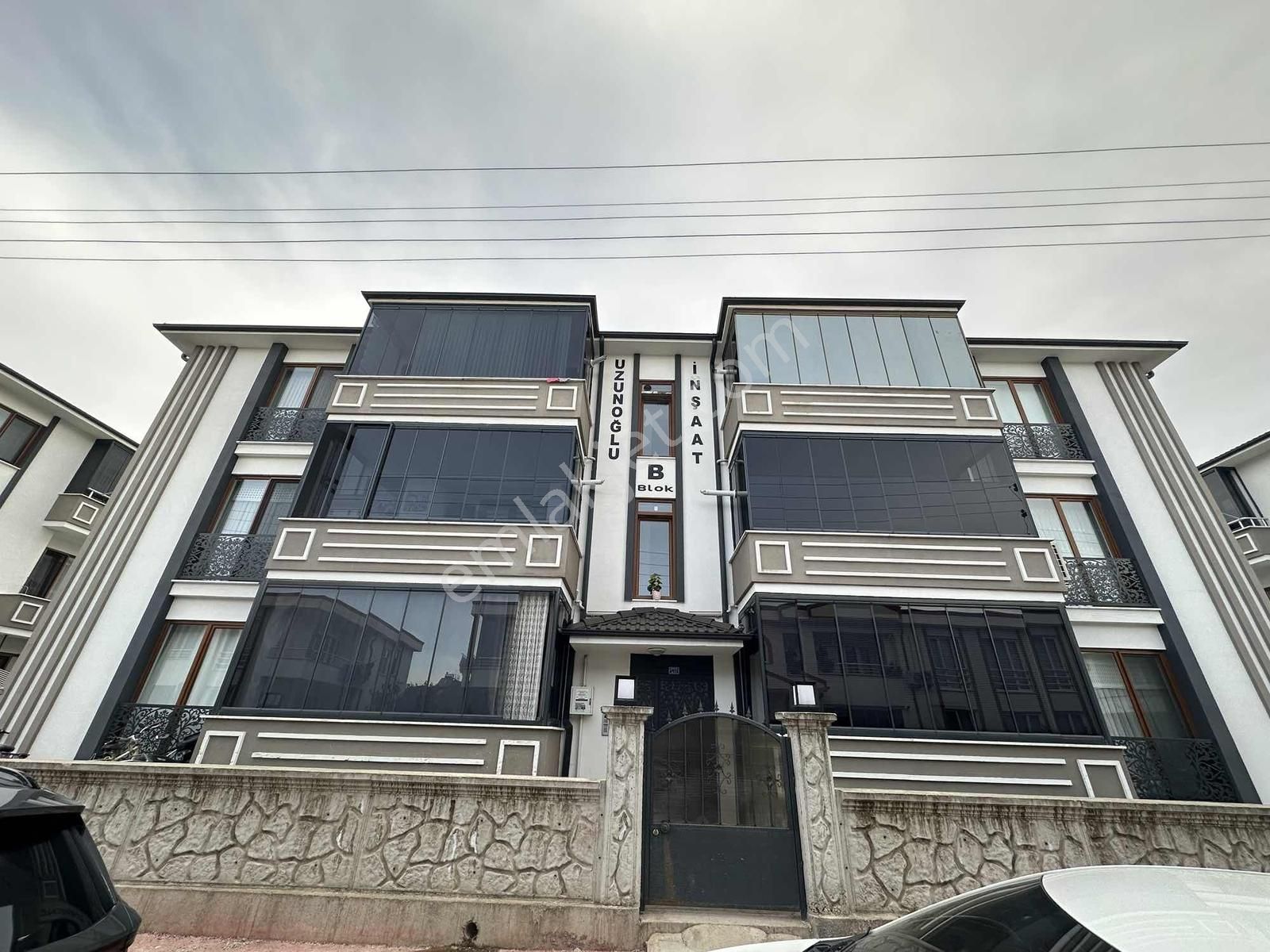 Merkezi Konumda İskanlı 3+1 Lüks Daire