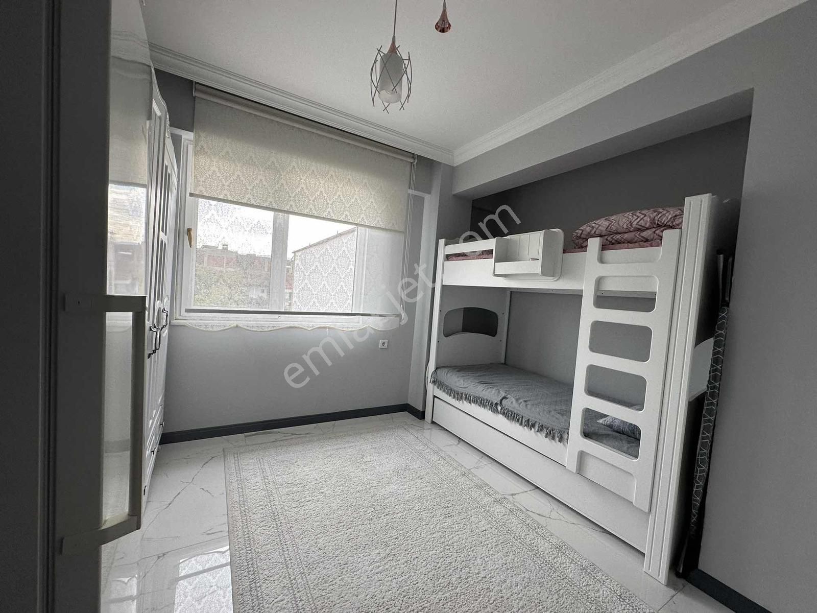 Merkezi Konumda İskanlı 3+1 Lüks Daire - Görsel 24