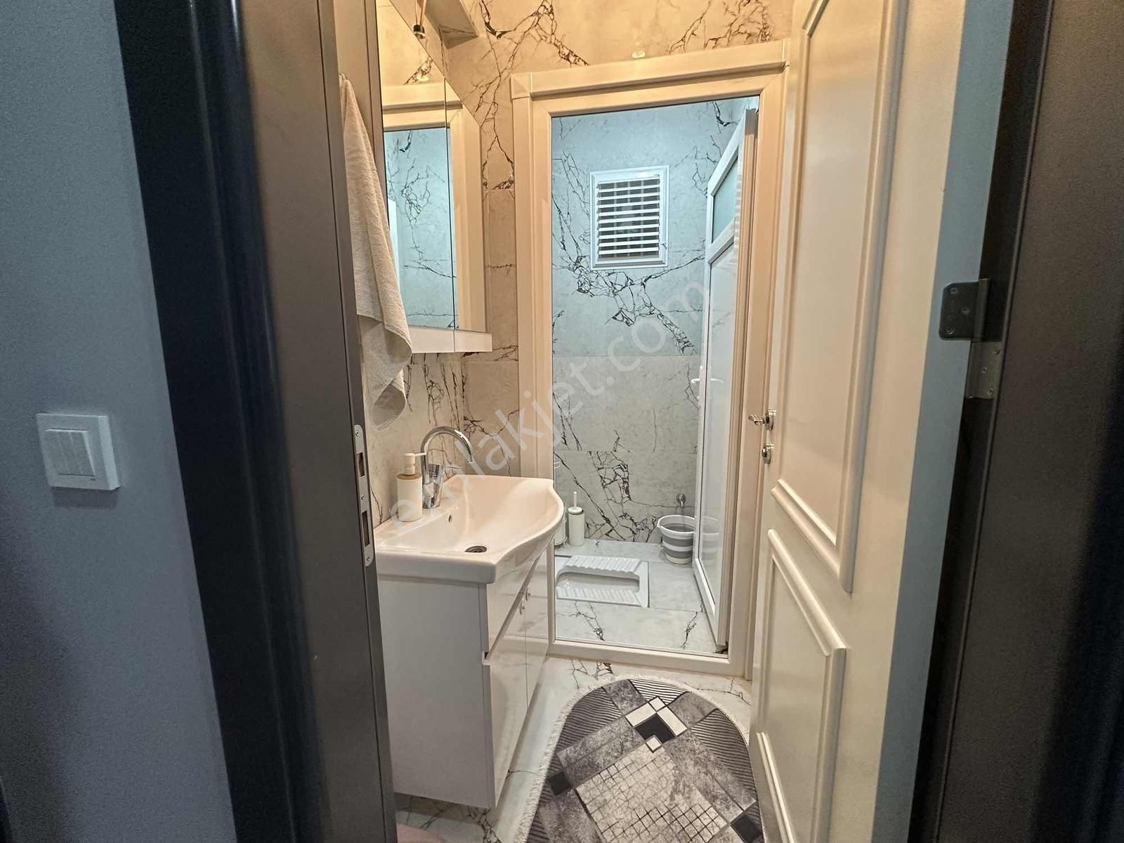 Merkezi Konumda İskanlı 3+1 Lüks Daire - Görsel 17