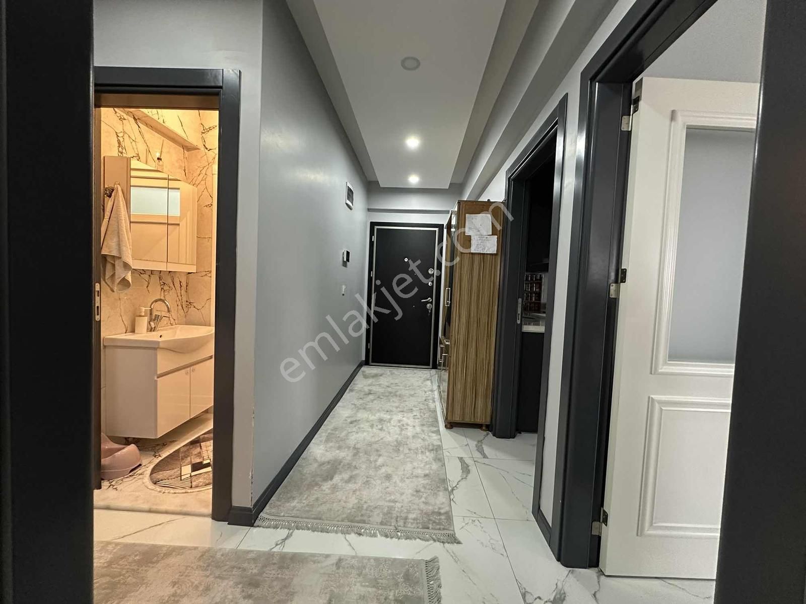 Merkezi Konumda İskanlı 3+1 Lüks Daire - Görsel 12