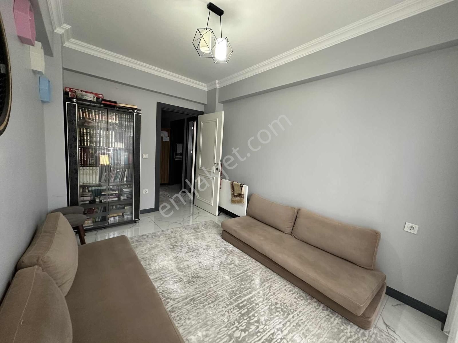 Merkezi Konumda İskanlı 3+1 Lüks Daire - Görsel 8