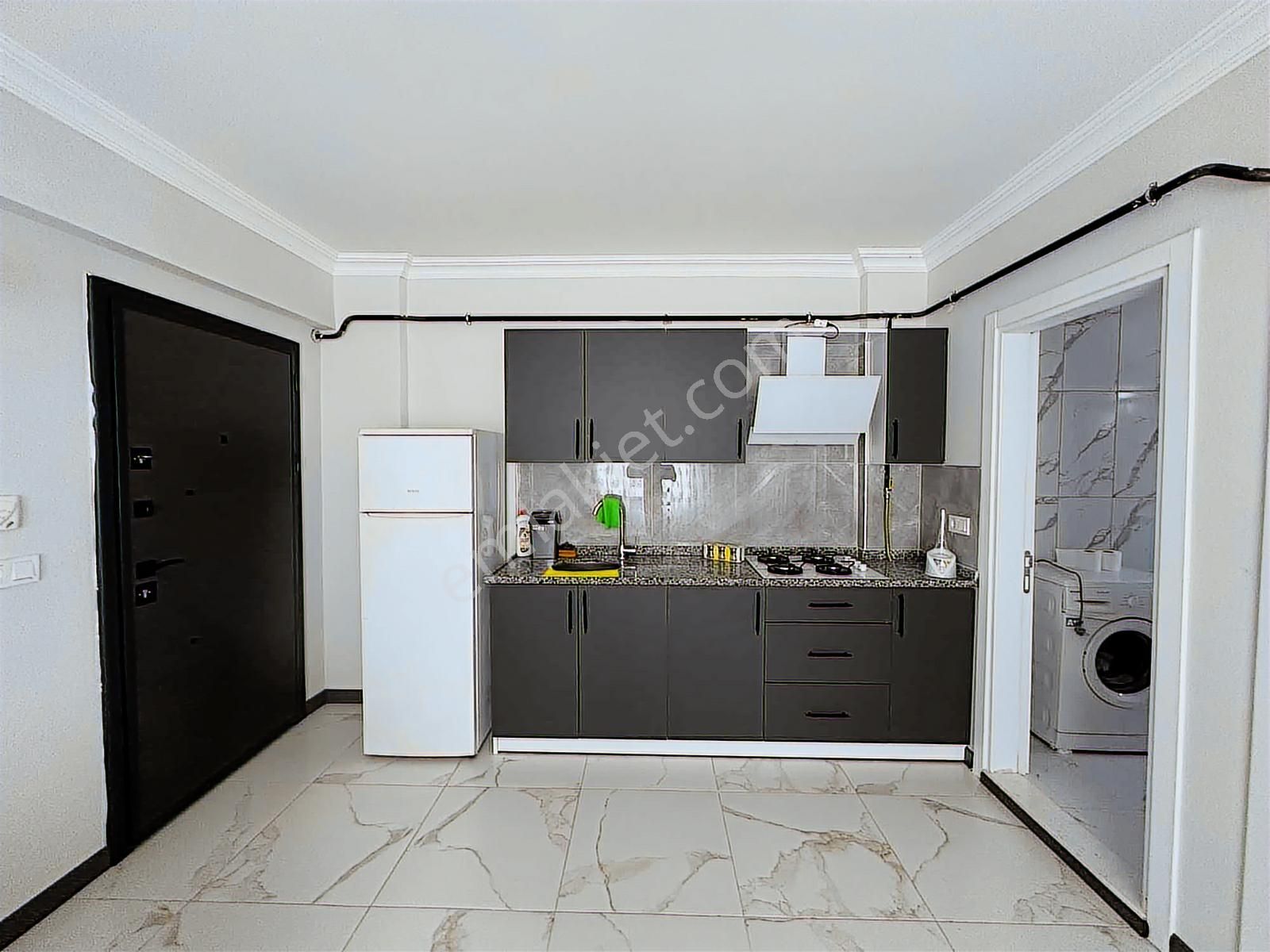 Yeni Mahallede Eşyalı Kiralık 1+1 Daire - Görsel 6