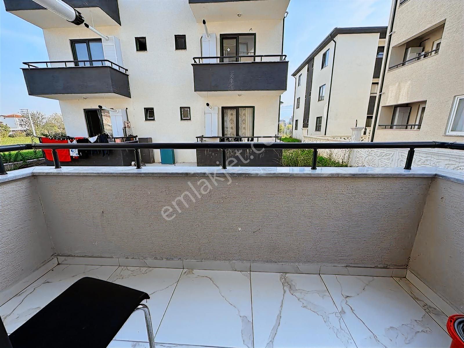 Yeni Mahallede Eşyalı Kiralık 1+1 Daire - Görsel 7
