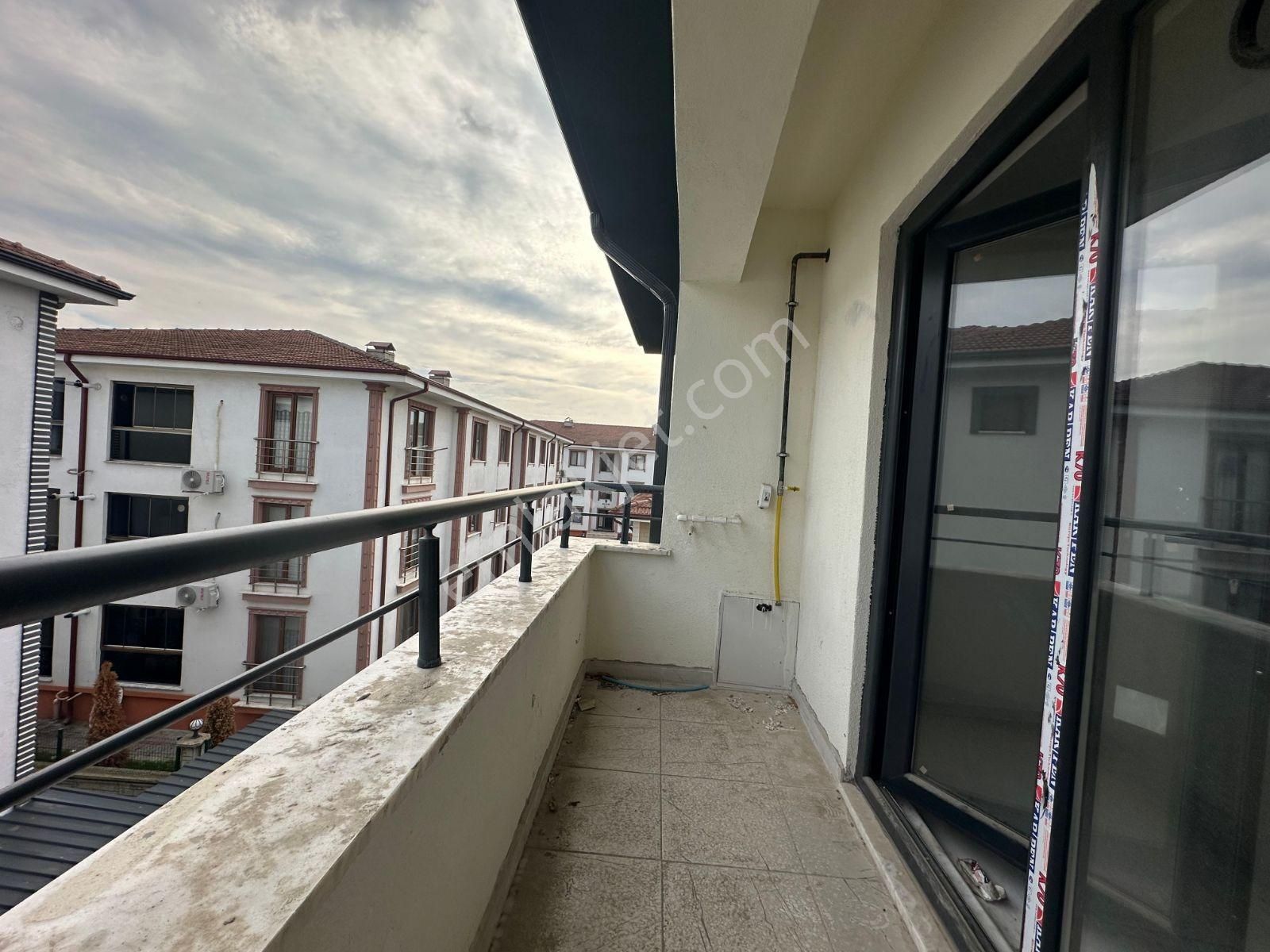 Aker Emlaktan Yunus Emre Mahallesinde Fırsat 1+1 Daire - Görsel 8