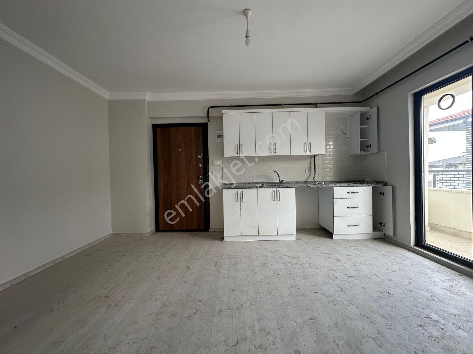 Aker Emlaktan Yunus Emre Mahallesinde Fırsat 1+1 Daire - Görsel 2