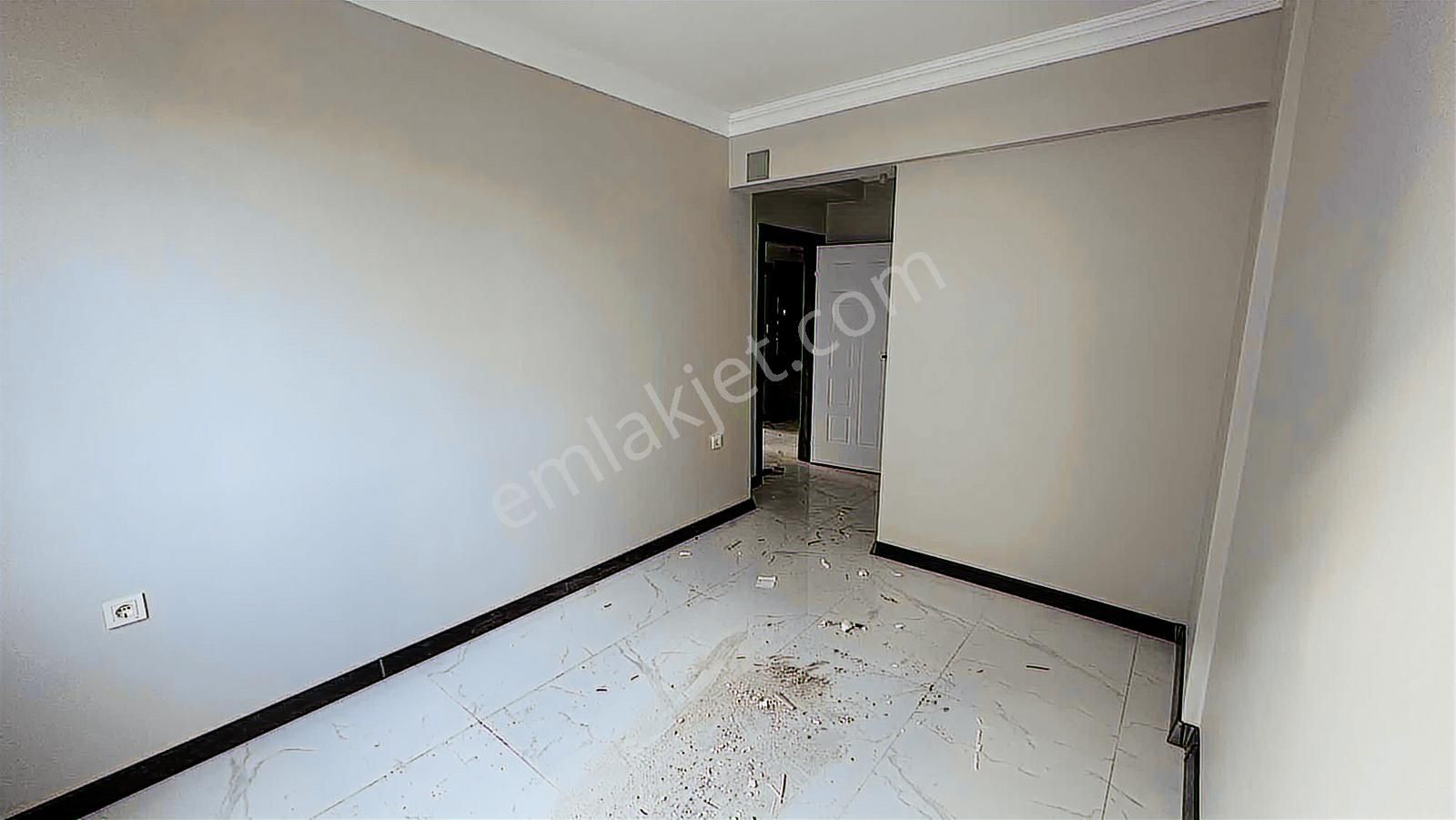 Aker Emlaktan Adliyeye Yakın Lüks Acil Satılık 2+1 Daire - Görsel 13