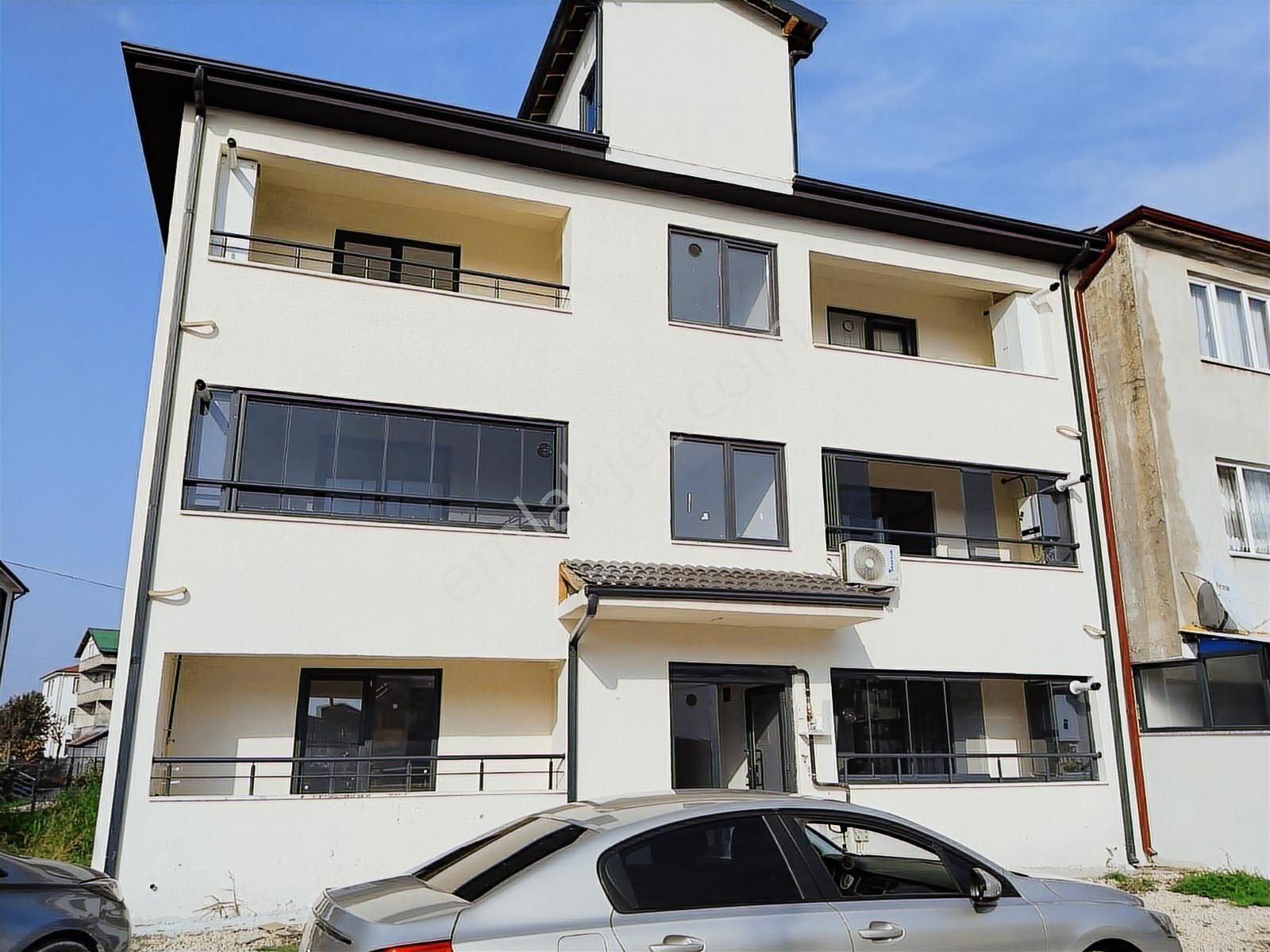 Akermax Gayrimenkulden Merkezi Konum Koridorlu 1+1 Daire - Görsel 3