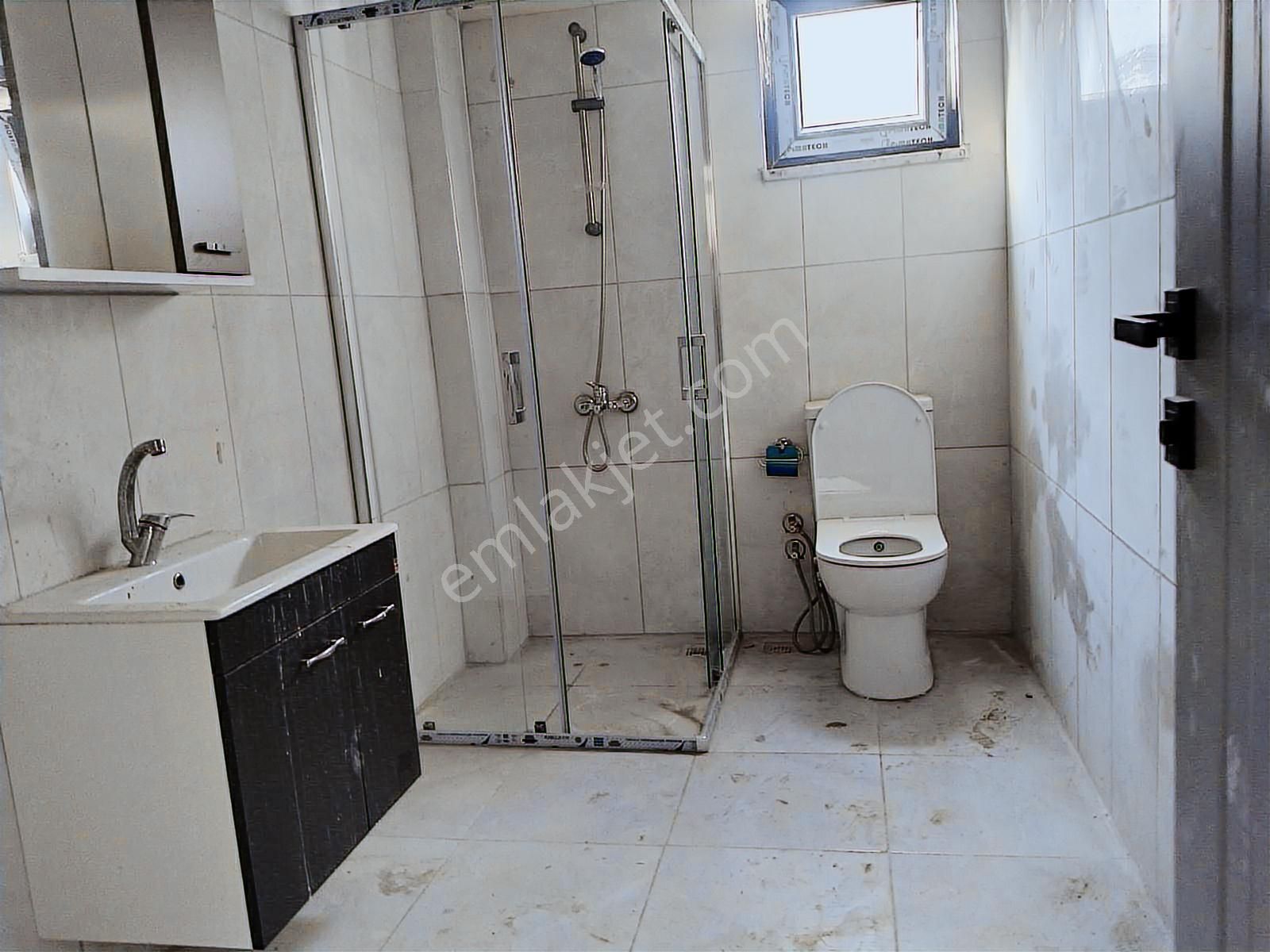 Akermax Gayrimenkulden Merkezi Konum Koridorlu 1+1 Daire - Görsel 11