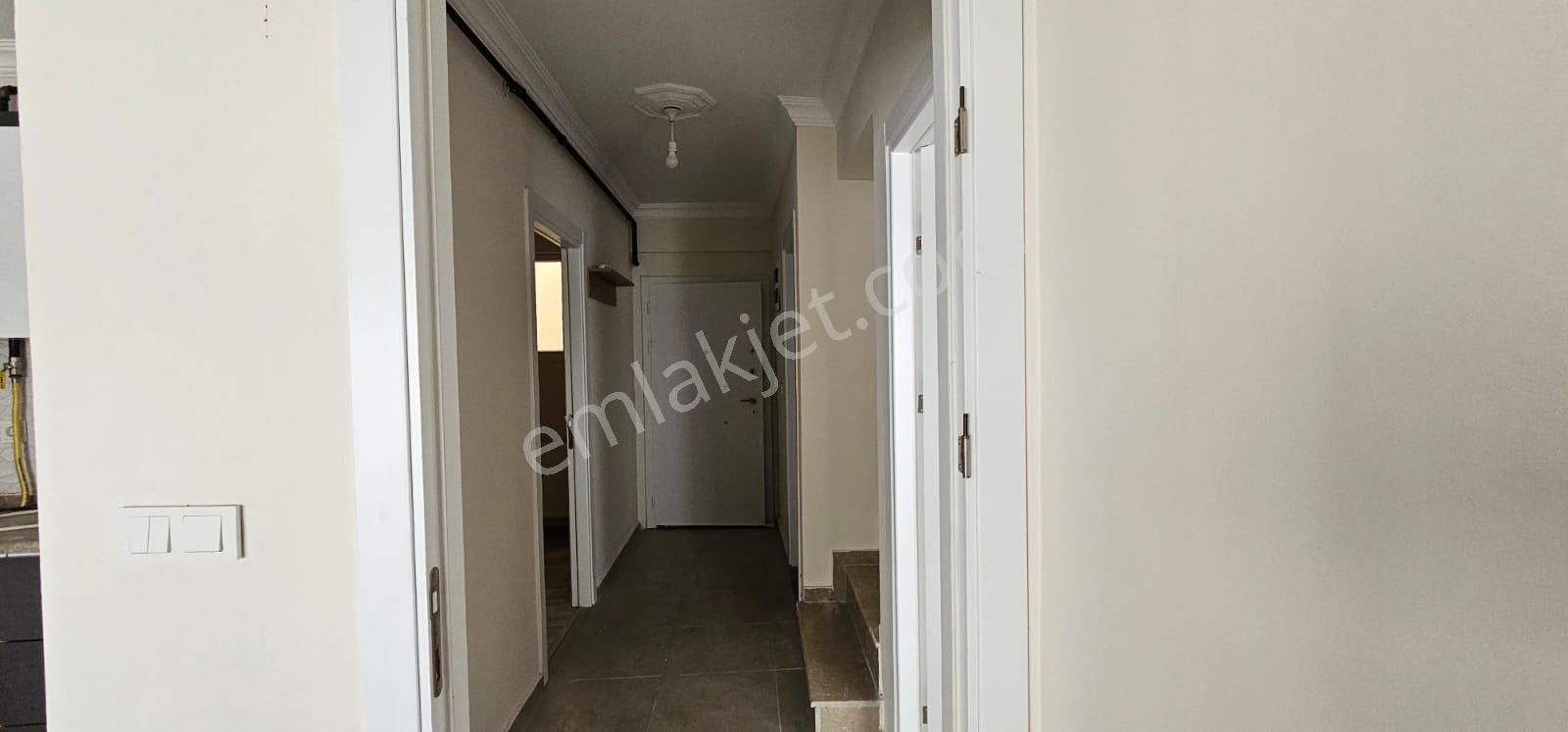 Çiğli Yeni Mahallede Aile Binası Dubleks Daire - Görsel 15