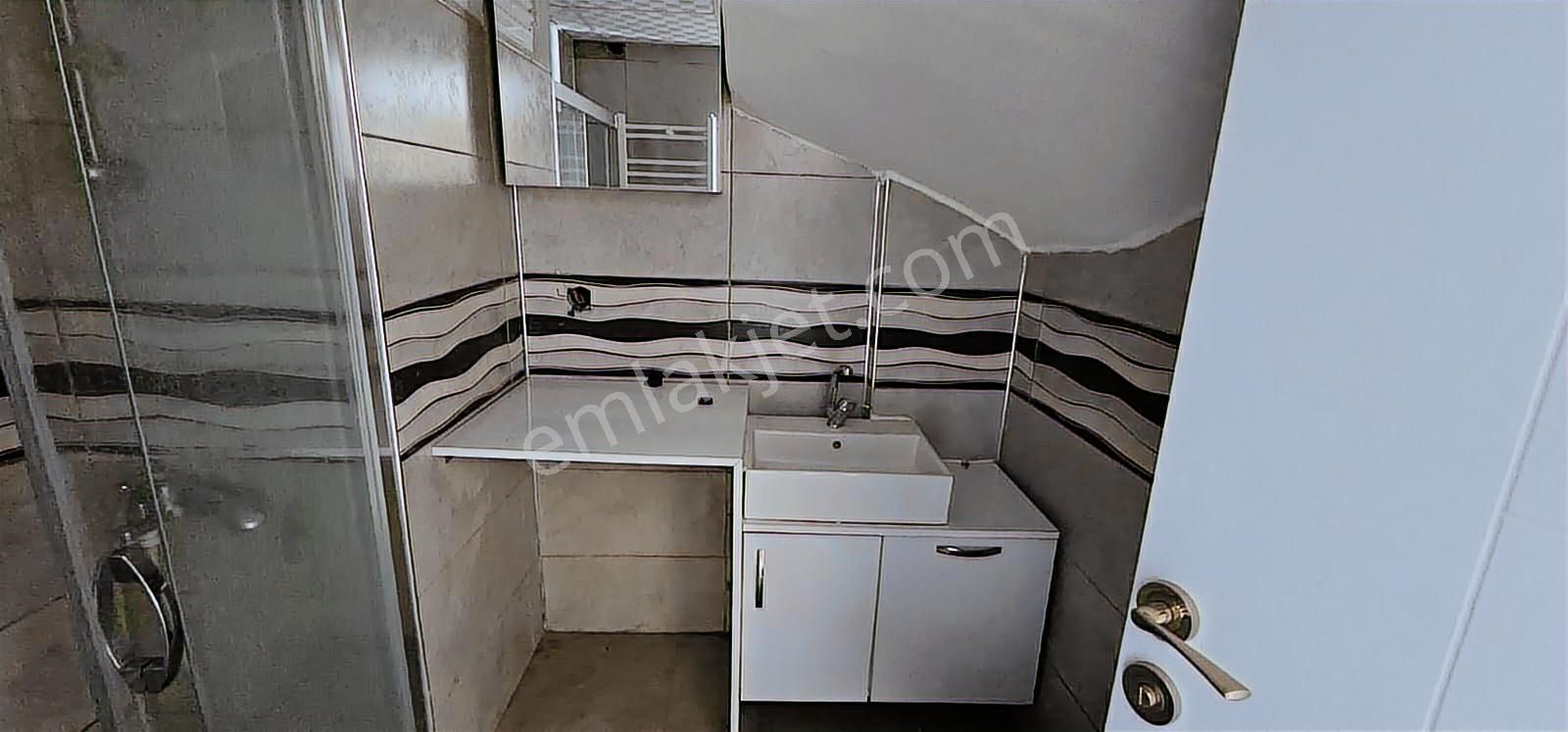 Çiğli Yeni Mahallede Aile Binası Dubleks Daire - Görsel 13