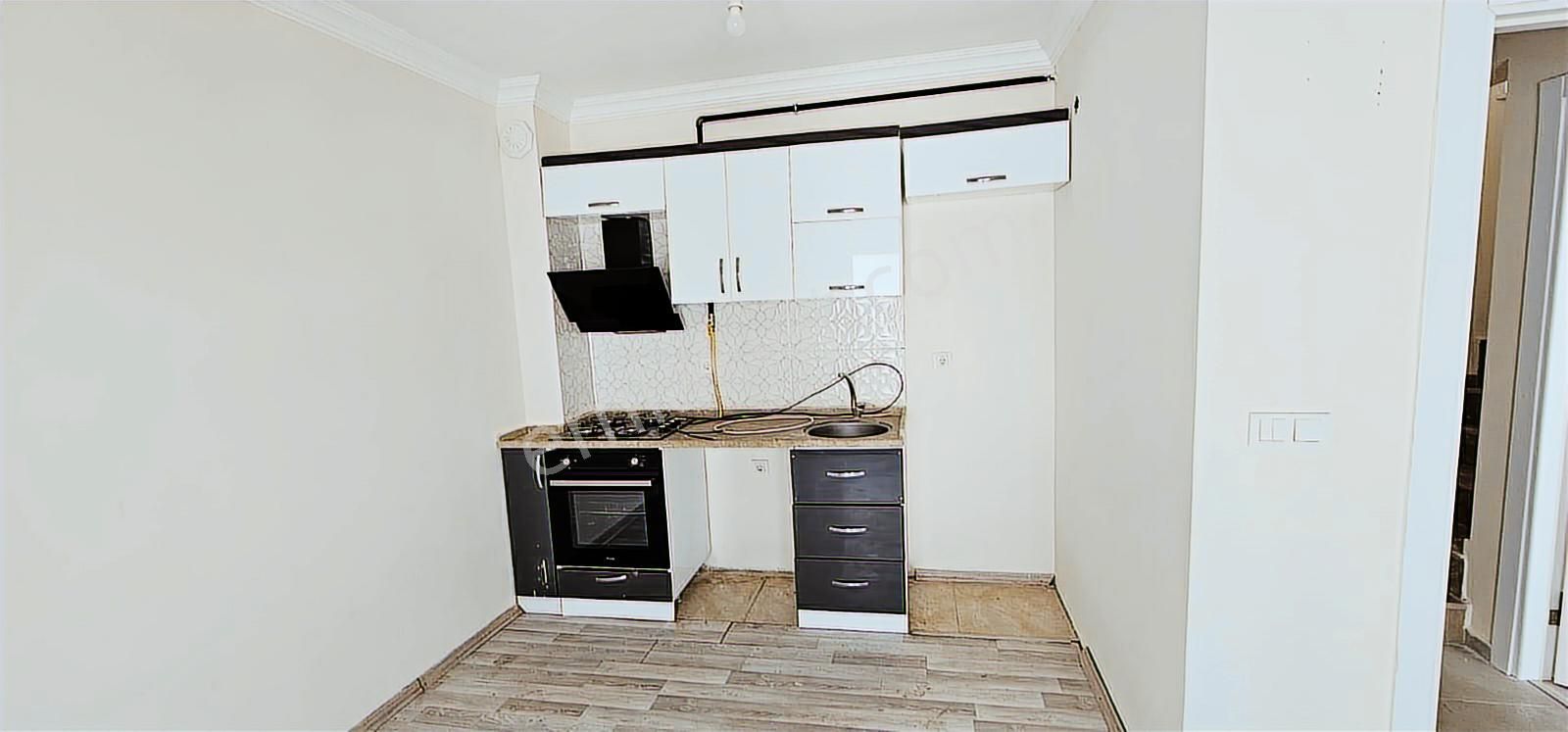 Çiğli Yeni Mahallede Aile Binası Dubleks Daire - Görsel 20
