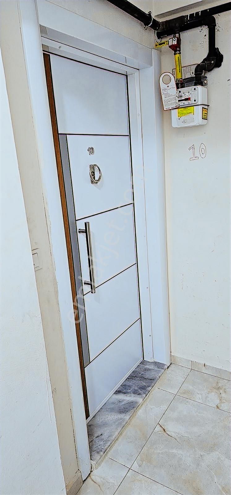 Çiğli Yeni Mahallede Aile Binası Dubleks Daire - Görsel 11
