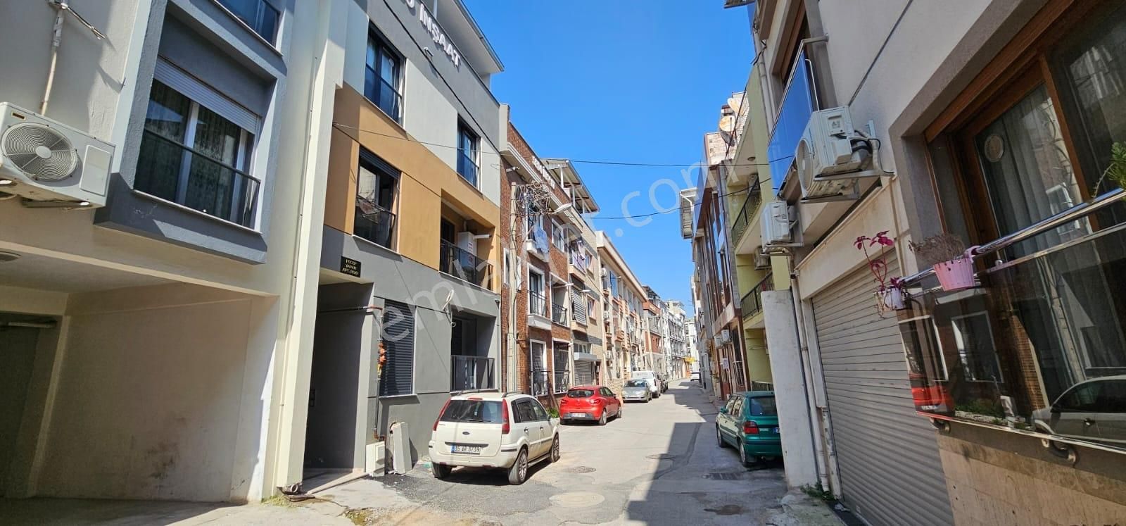 Çiğli Yeni Mahallede Aile Binası Dubleks Daire - Görsel 10