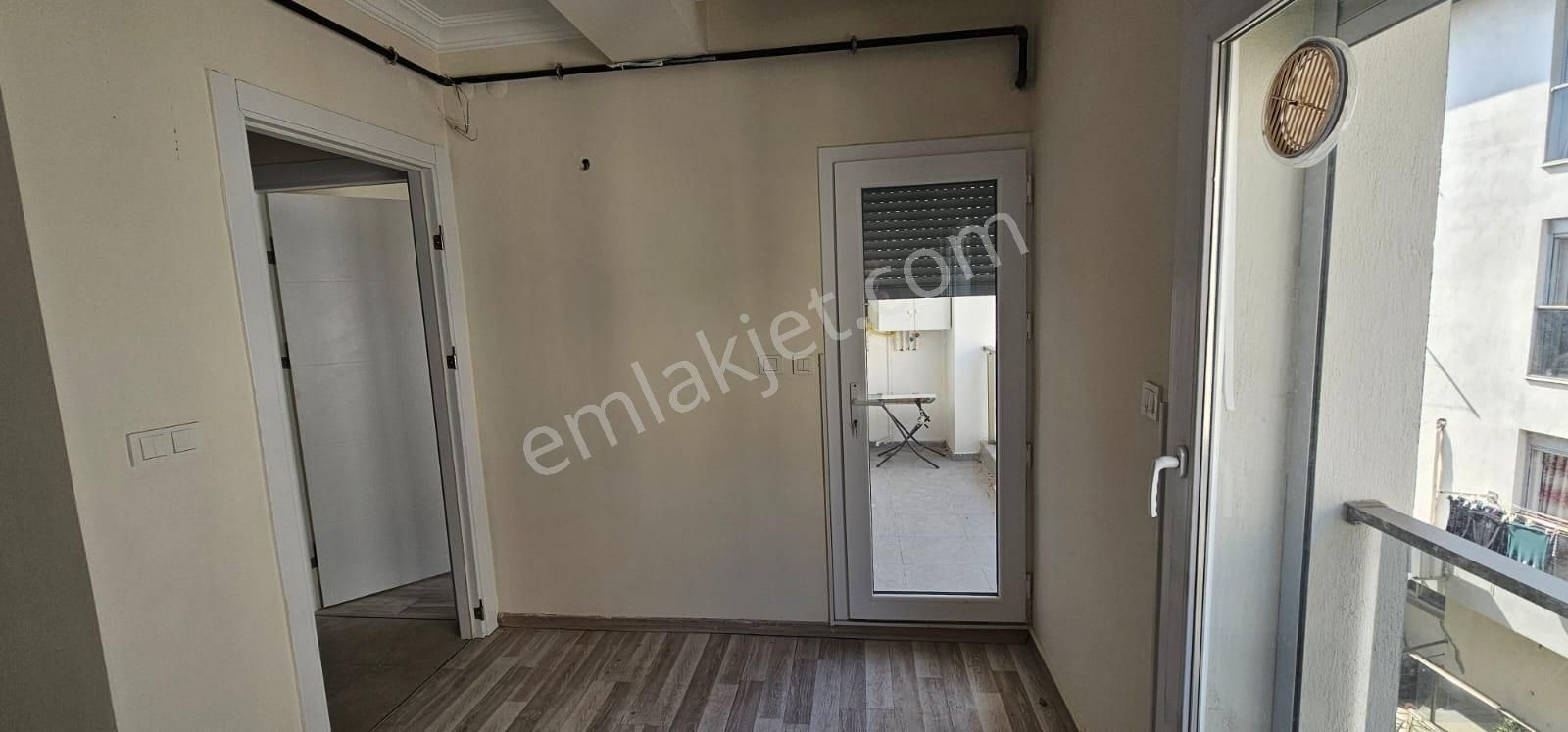 Çiğli Yeni Mahallede Aile Binası Dubleks Daire - Görsel 12