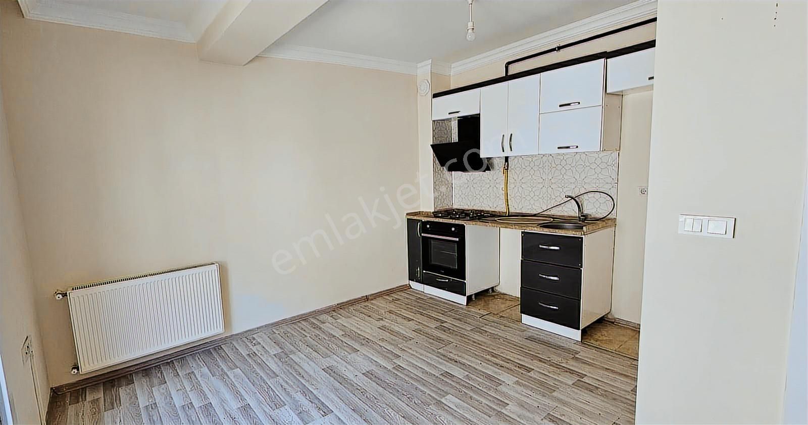 Çiğli Yeni Mahallede Aile Binası Dubleks Daire - Görsel 9