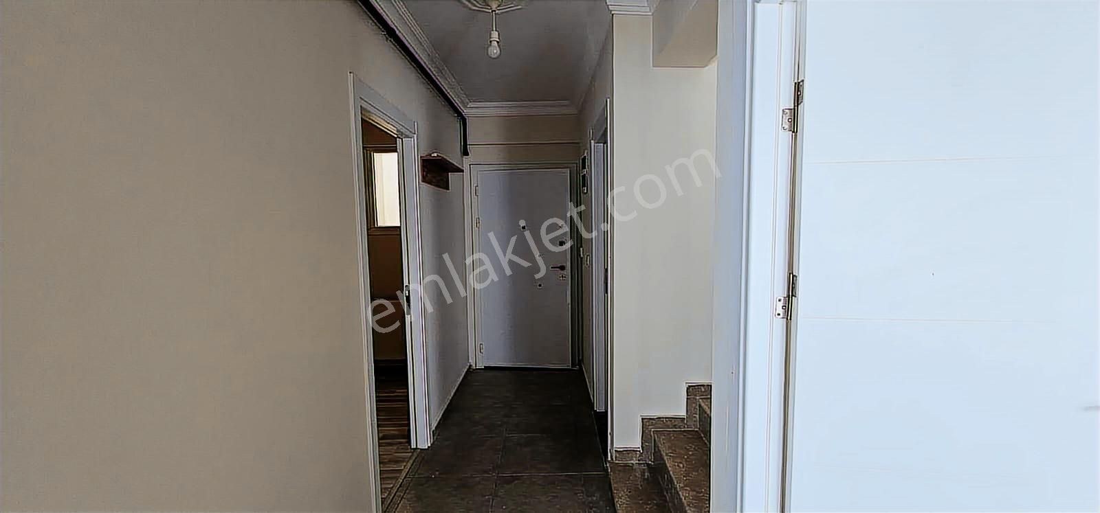 Çiğli Yeni Mahallede Aile Binası Dubleks Daire - Görsel 24