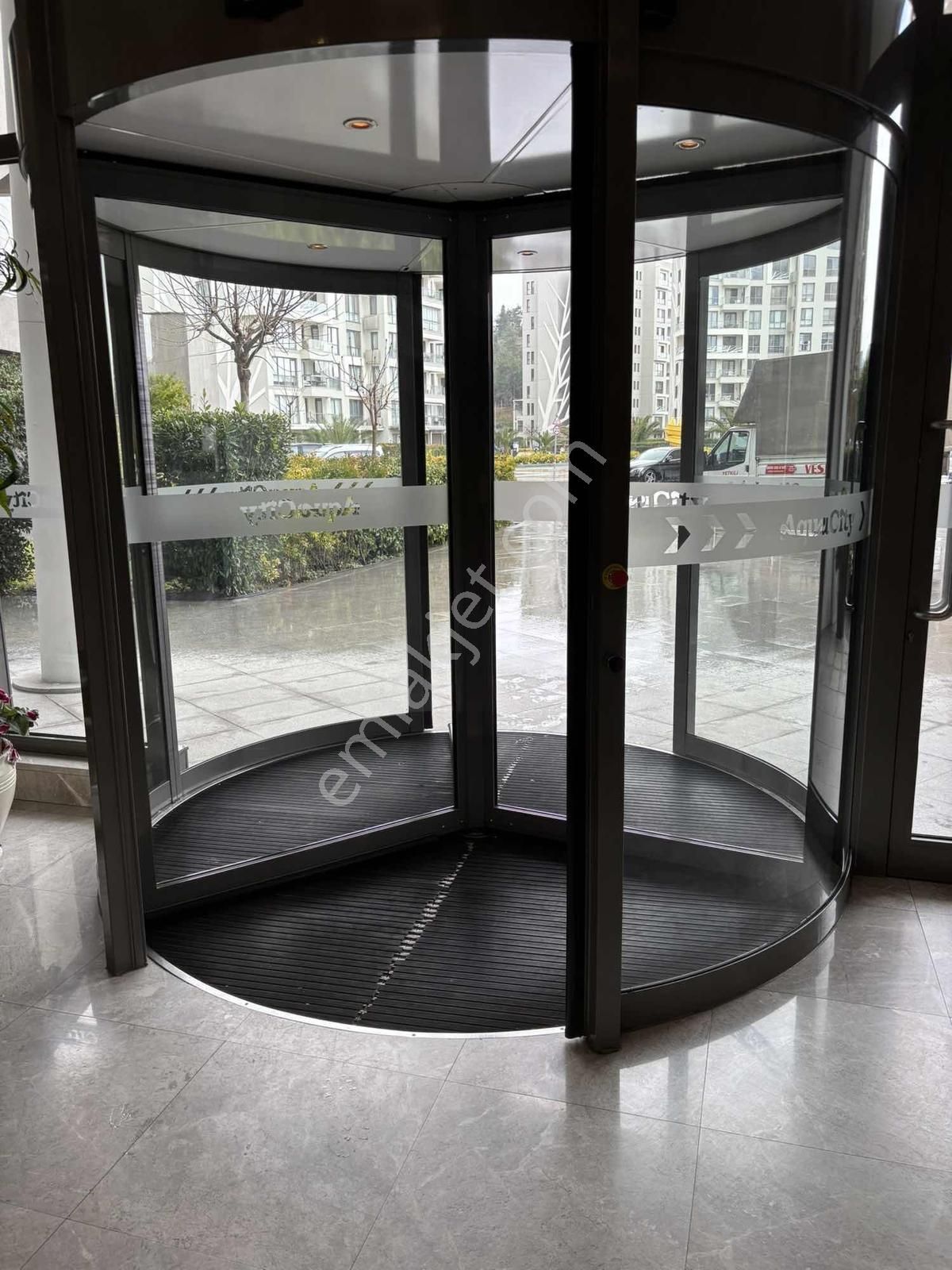 Kaan Emlaktan Sinpaş Aqua City De 1+1 Full Eşyalı - Görsel 22