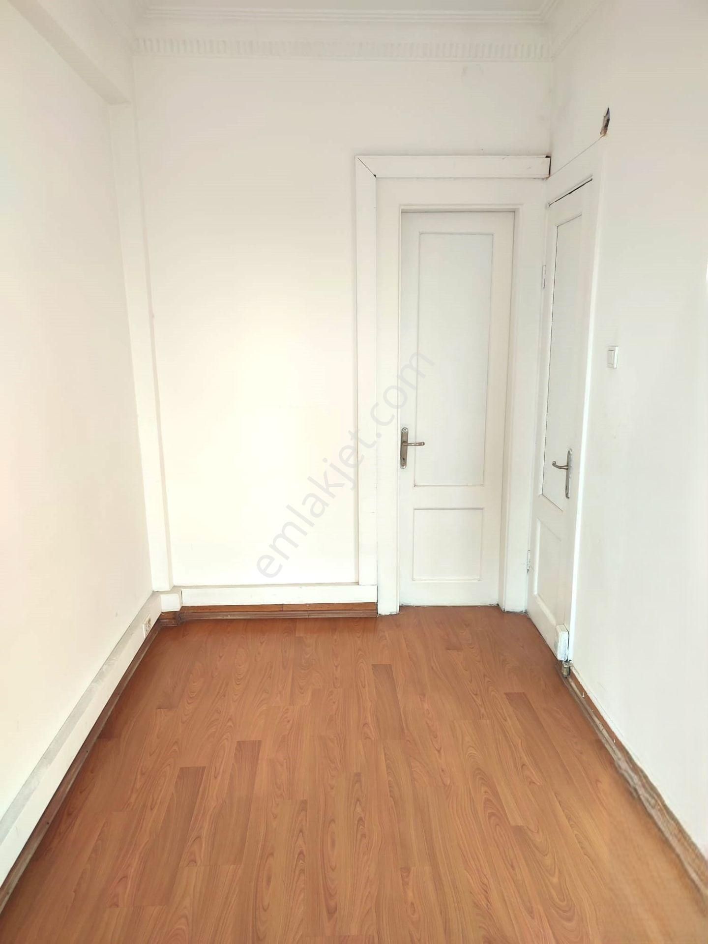 Suna Tabakçı'dan Taksim Cumhuriyet Caddesi 125 M2 Kiralık Ofis - Görsel 7