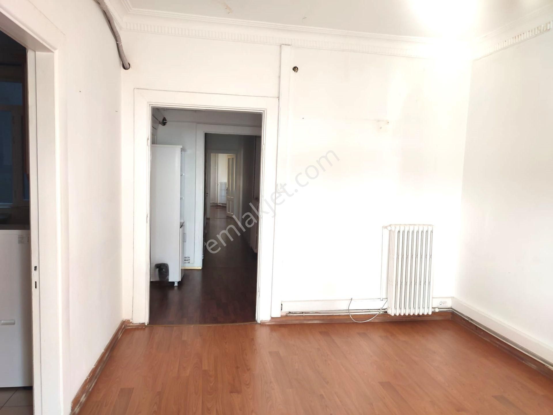 Suna Tabakçı'dan Taksim Cumhuriyet Caddesi 125 M2 Kiralık Ofis - Görsel 11