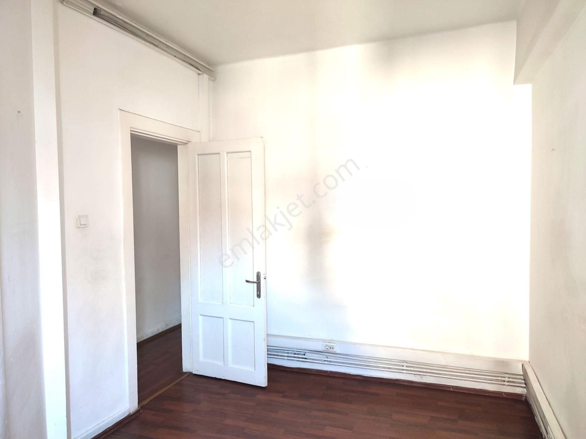 Suna Tabakçı'dan Taksim Cumhuriyet Caddesi 125 M2 Kiralık Ofis - Görsel 24