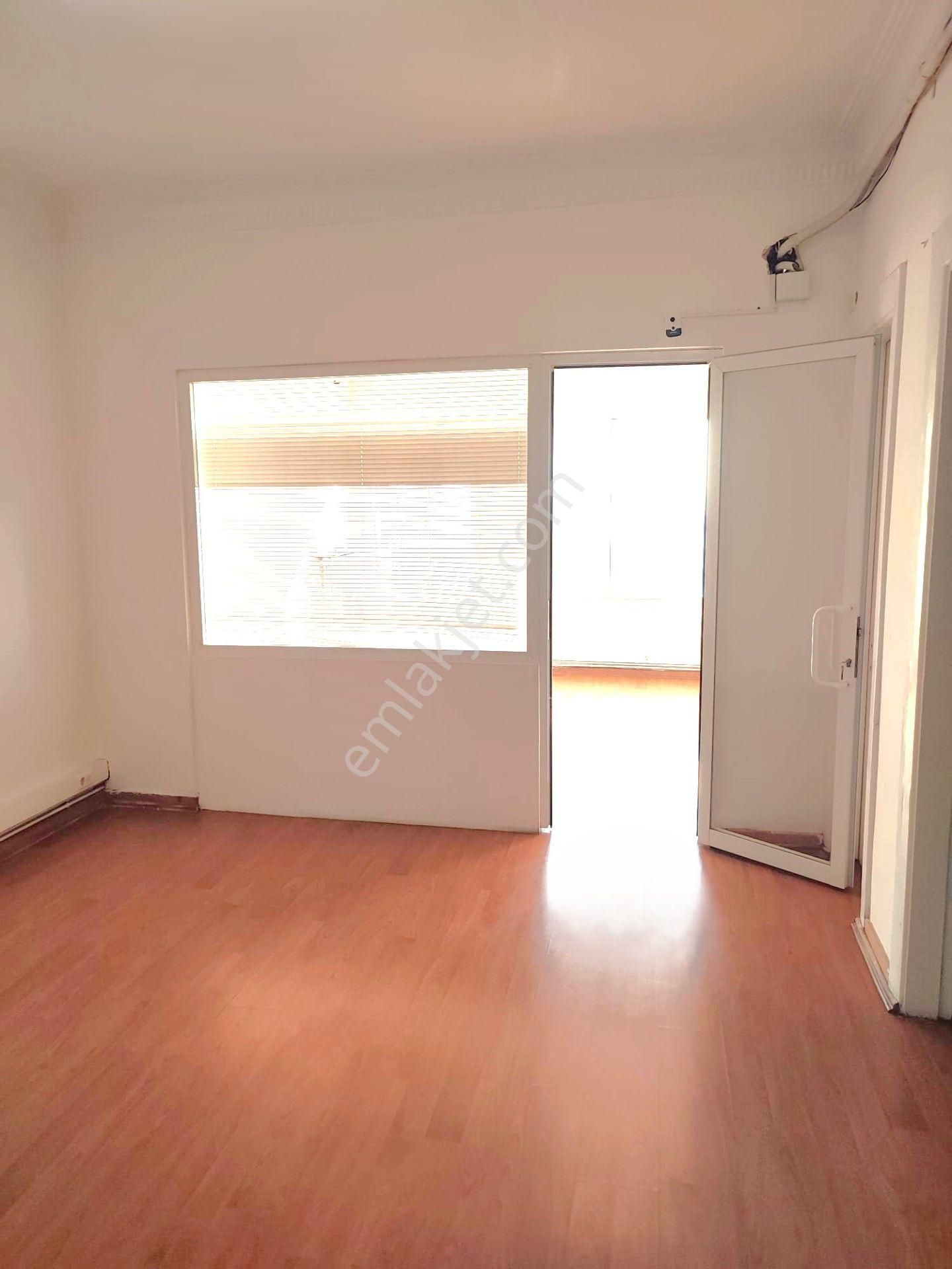 Suna Tabakçı'dan Taksim Cumhuriyet Caddesi 125 M2 Kiralık Ofis - Görsel 13