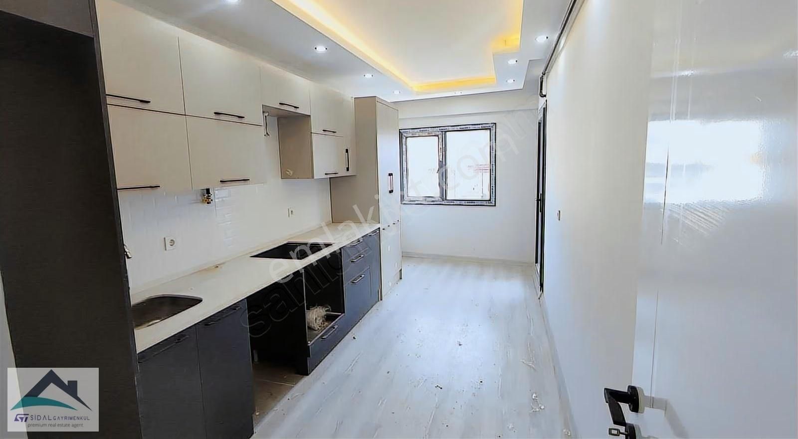 Muradiye 23 Nisan Parkı Civarında 2+1 Satılık Daire