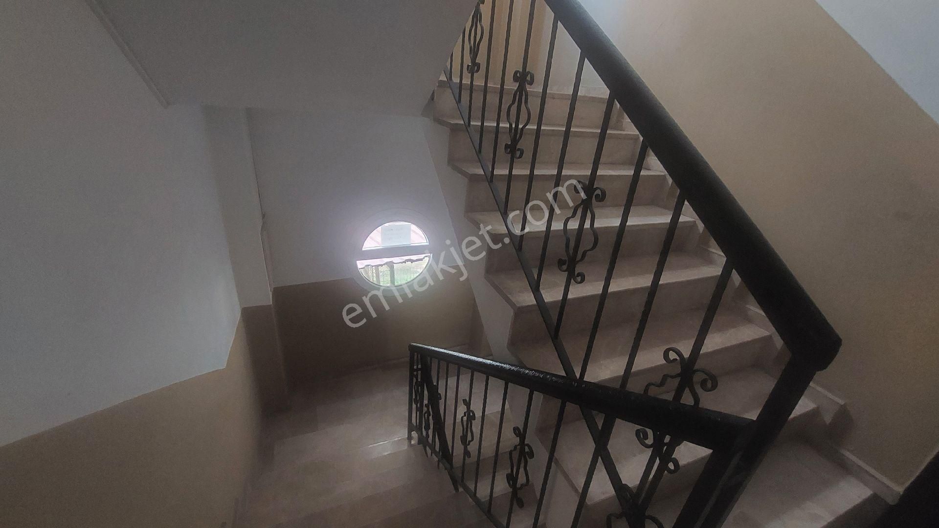 Kuşadası Türkmende Kiralık 2+1 90 M2 Daire. - Görsel 3