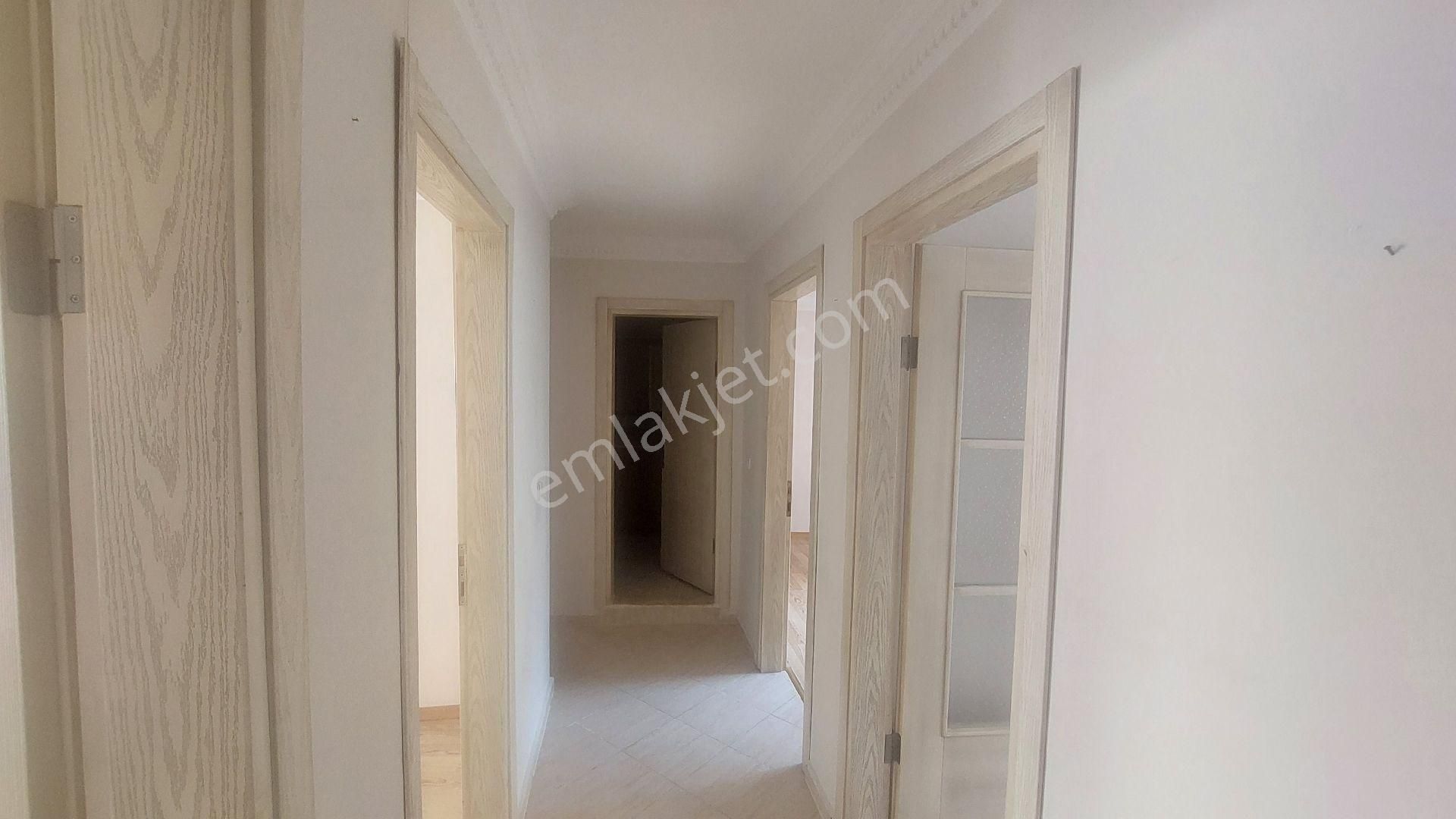 Kuşadası Türkmende Kiralık 2+1 90 M2 Daire. - Görsel 18