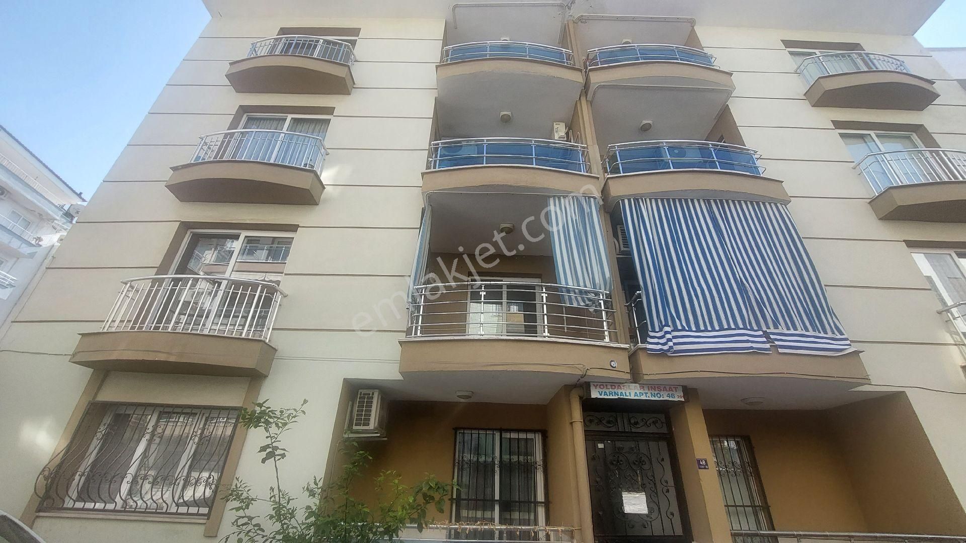 Kuşadası Türkmende Kiralık 2+1 90 M2 Daire.