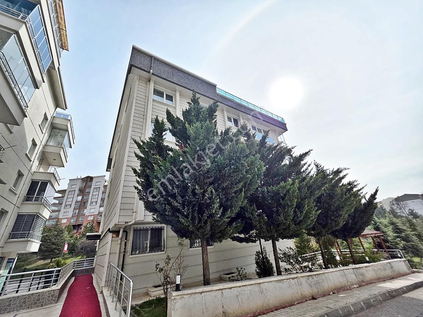 Merkezi Konumda Ego Dolmuş Önünden Geçiyor Katta Asansörlü 3+1 - Görsel 17