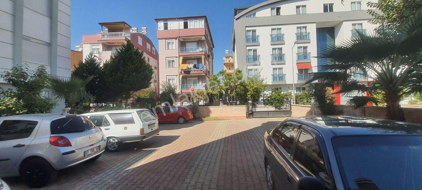 Ahatlı Da İ.b.z.t Cadde Üzerinde 2+1 Ayrı Mutfak Dükkan Olabili - Görsel 8