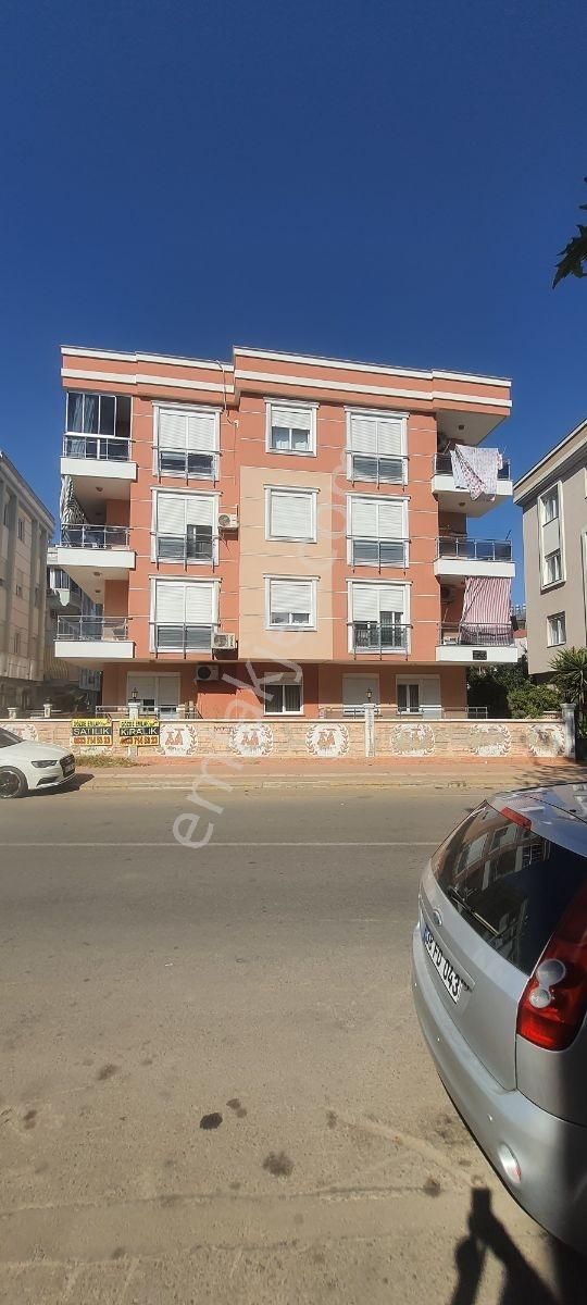 Ahatlı Da İ.b.z.t Cadde Üzerinde 2+1 Ayrı Mutfak Dükkan Olabili