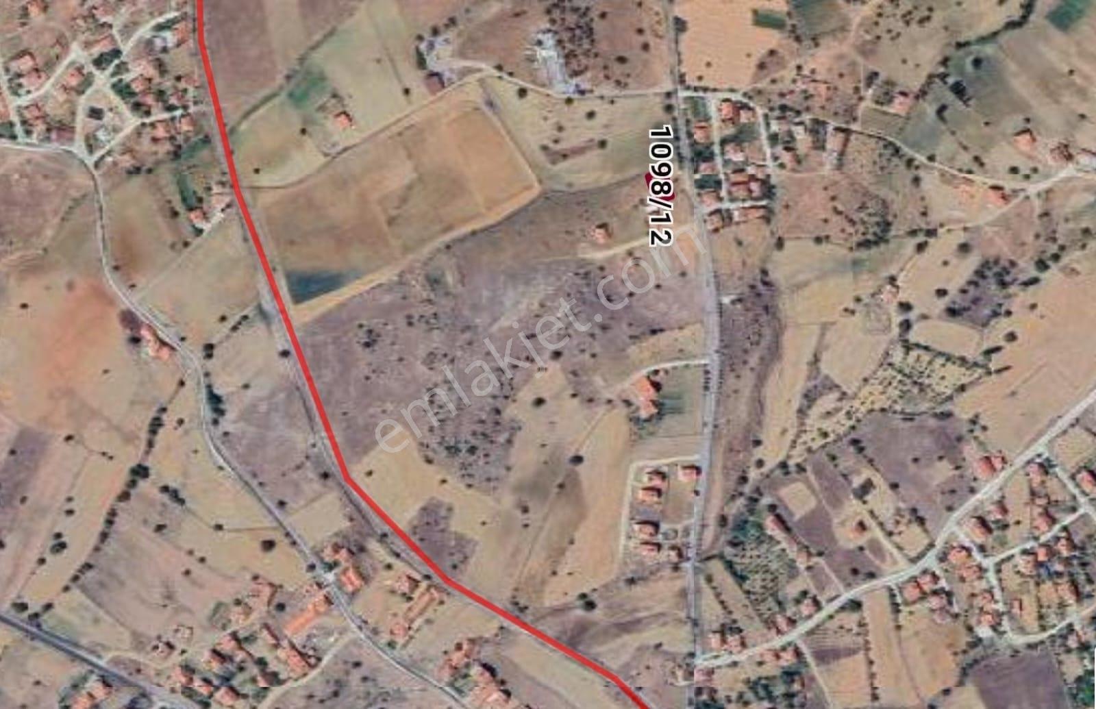 Uşak Eşme Cumhuriyet Mahallesinde 395m2 Satılık Arsa - Görsel 8
