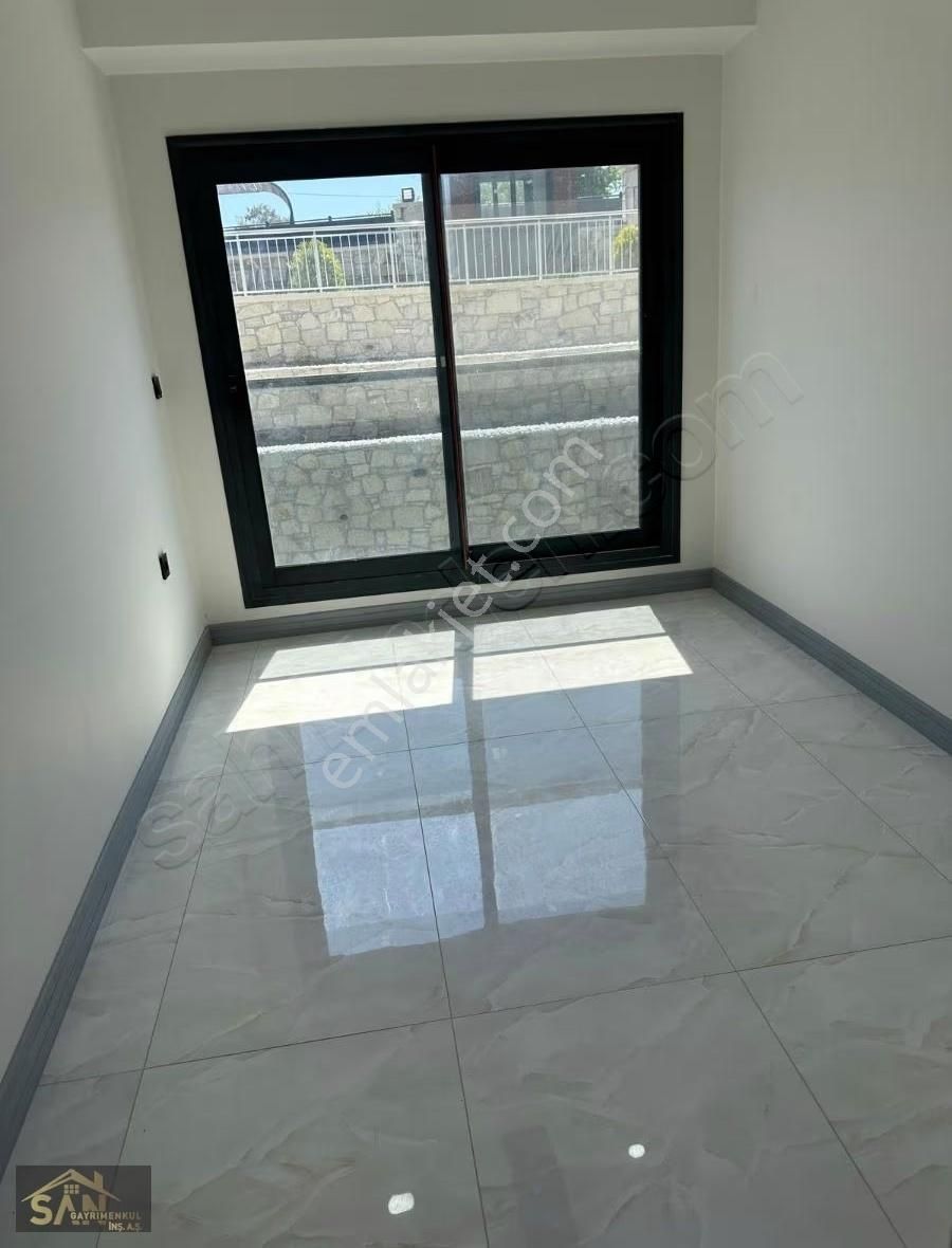 Urla Gdn Gold Sitesinde Satılık 140 Metre Bahçeli Daire - Görsel 9