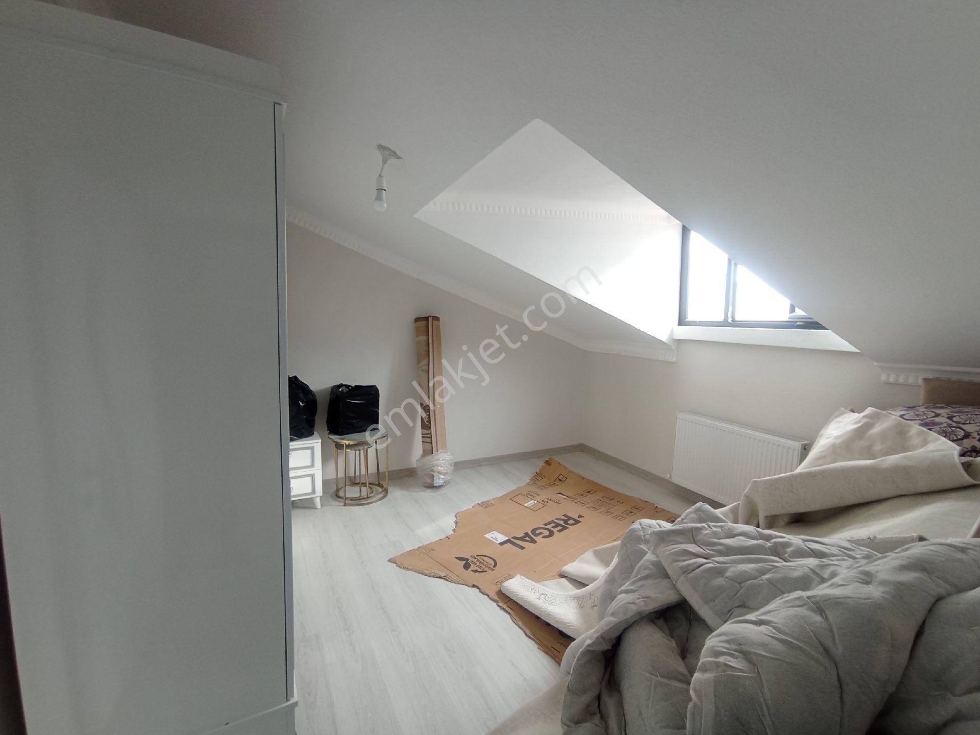 Sıfır Çatı Katı 2+1 | 80 M² | Kısmen Eşyalı | Ulaşıma Yakın | Drs Gayrimenkul - Görsel 4