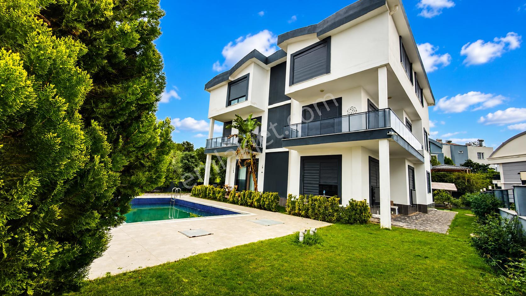 Manavgat Side'de Merkezi Konumda 2+1 Satılık Daire